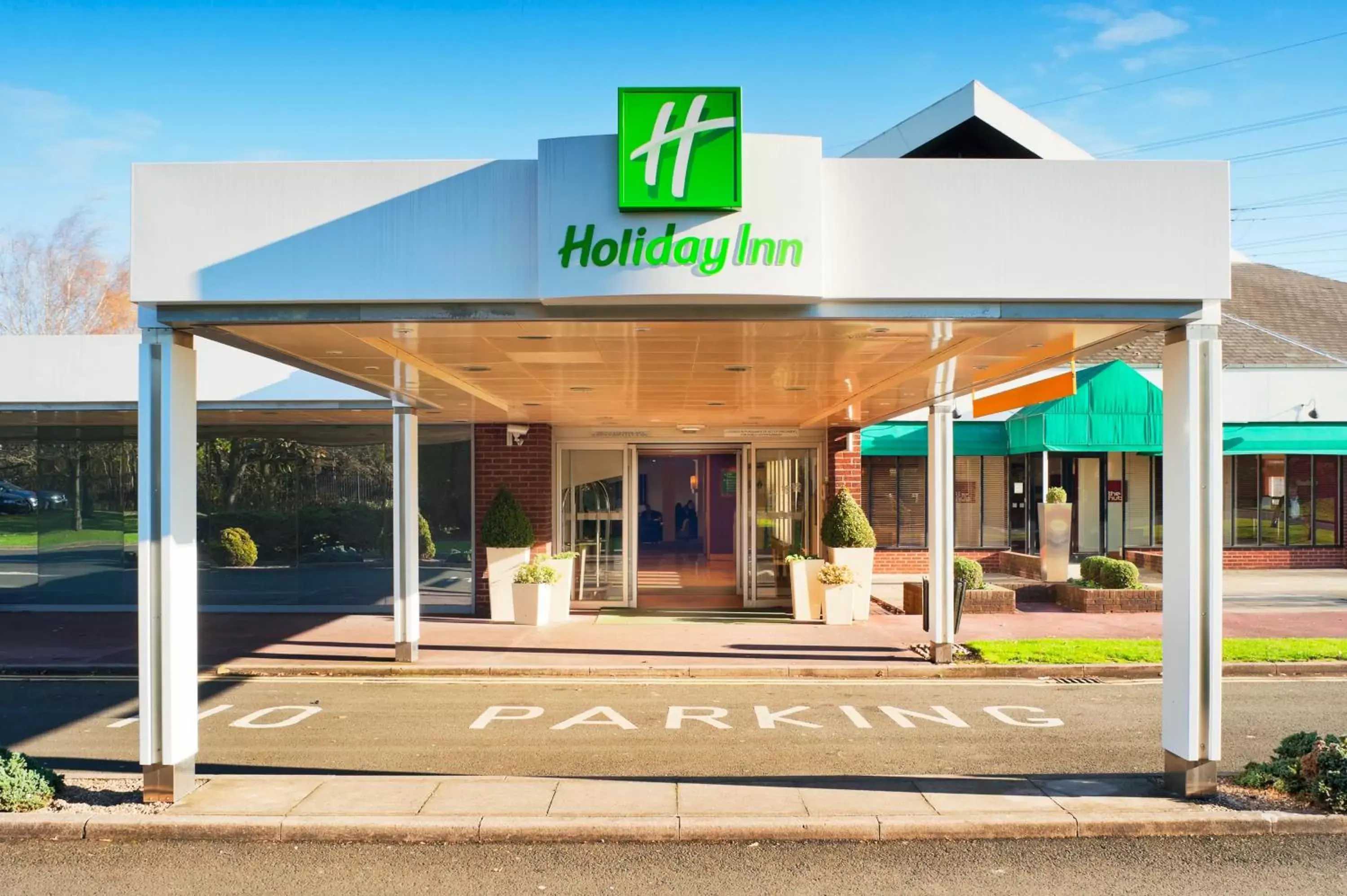 Property building in Holiday Inn Birmingham M6, Jct7, an IHG Hotel