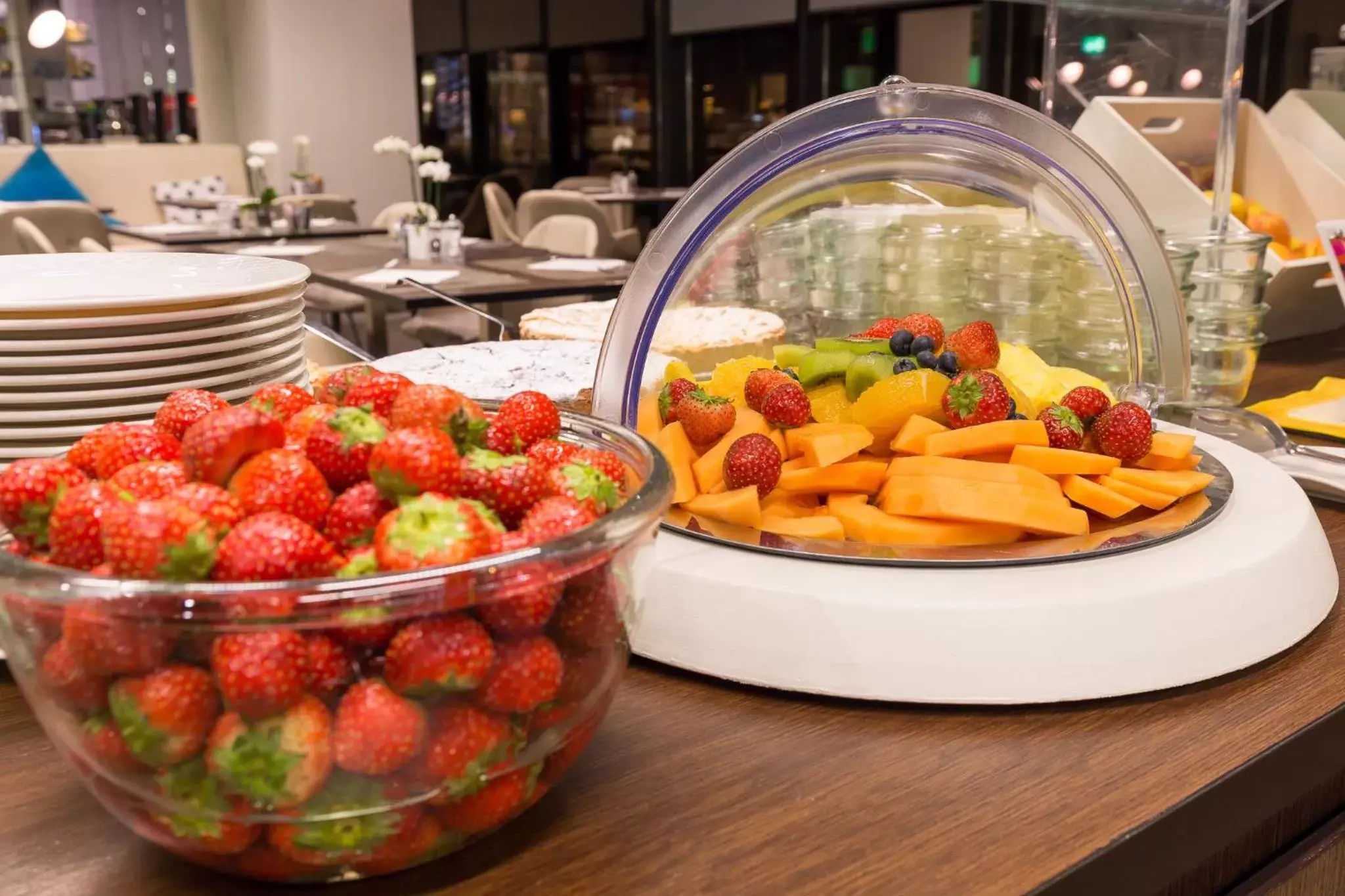 Continental breakfast in Novotel Lugano Paradiso