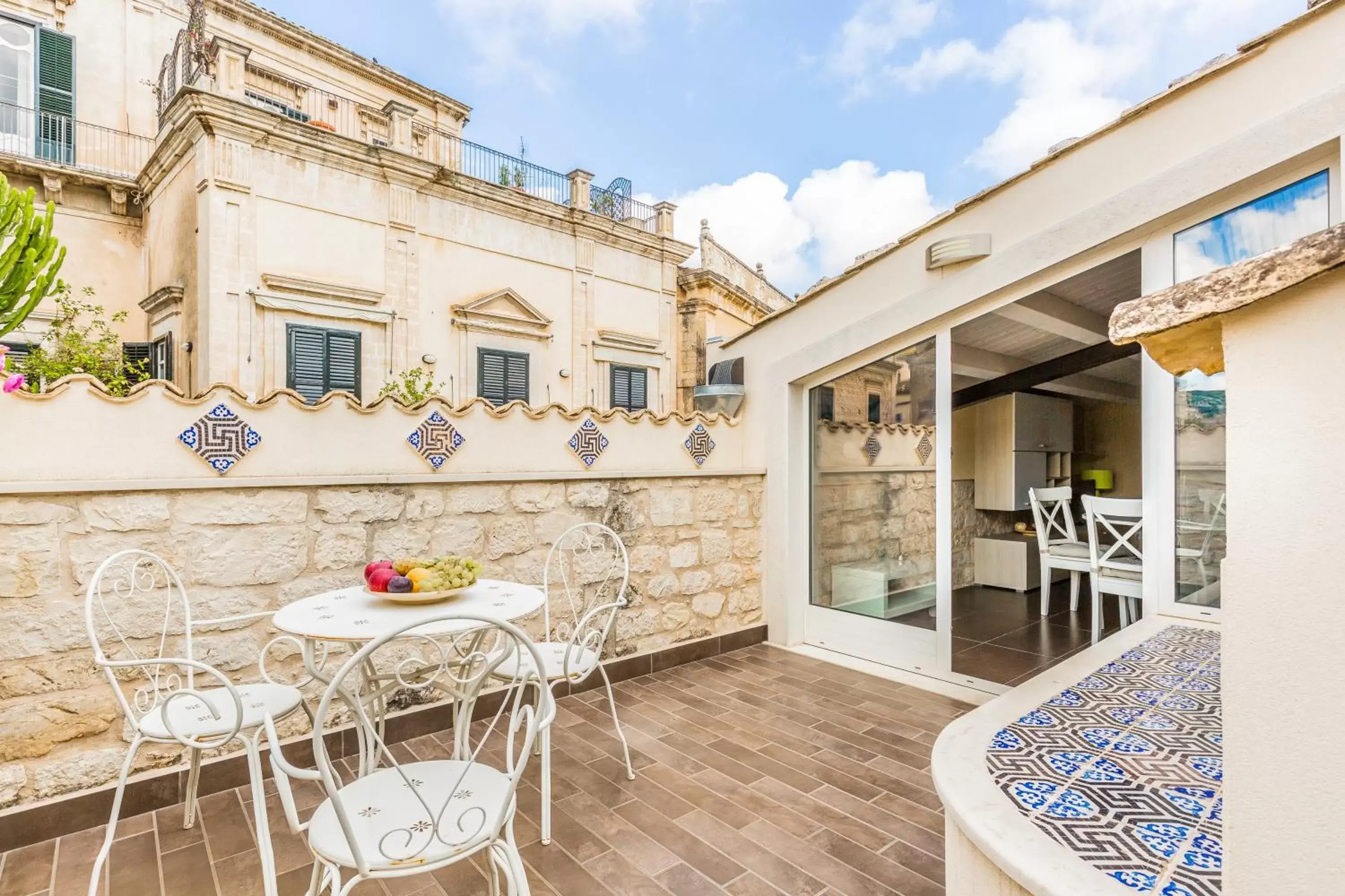 Balcony/Terrace in Modica for Family - Rooms and Apartments