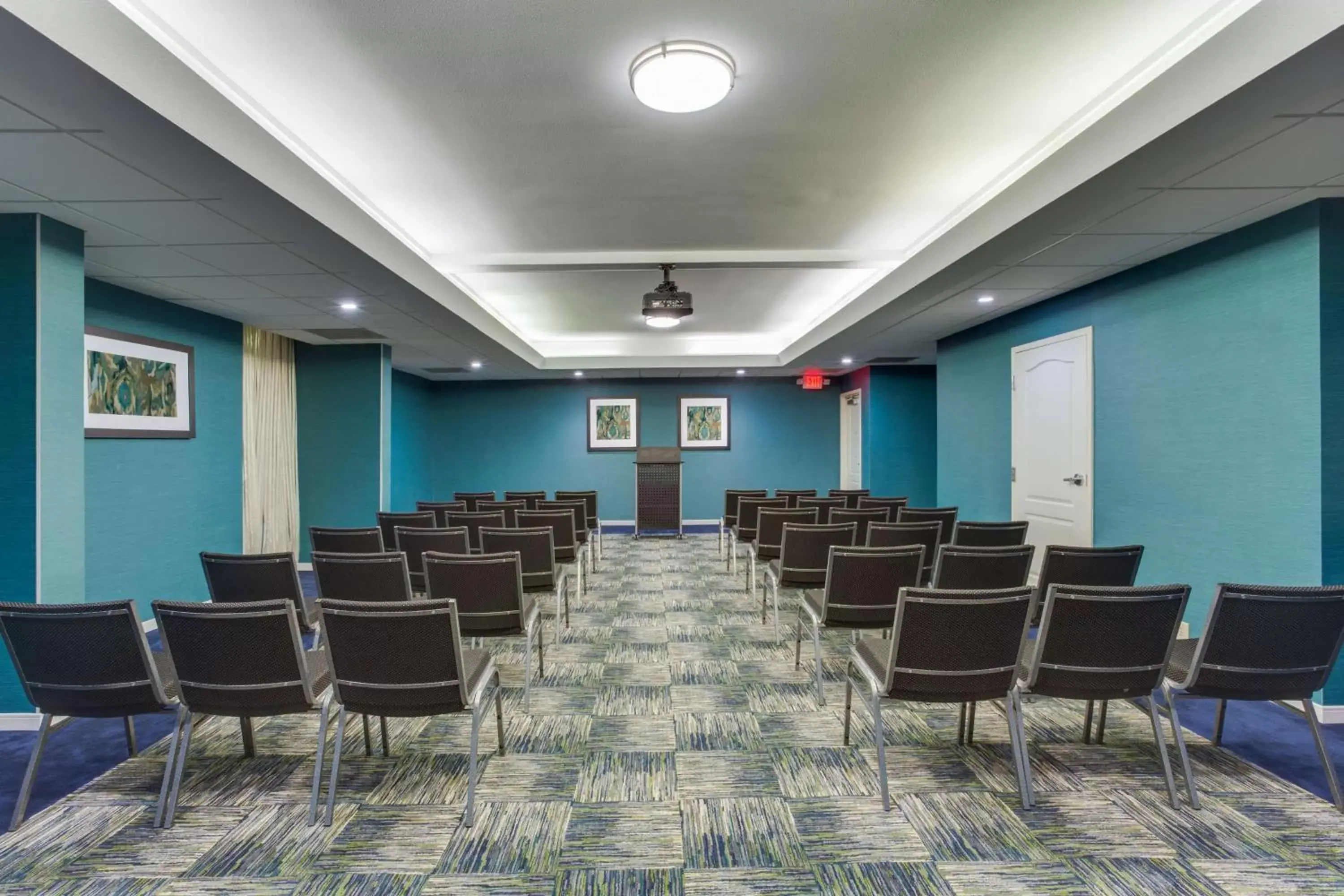 Meeting/conference room in Hampton Inn Norcross