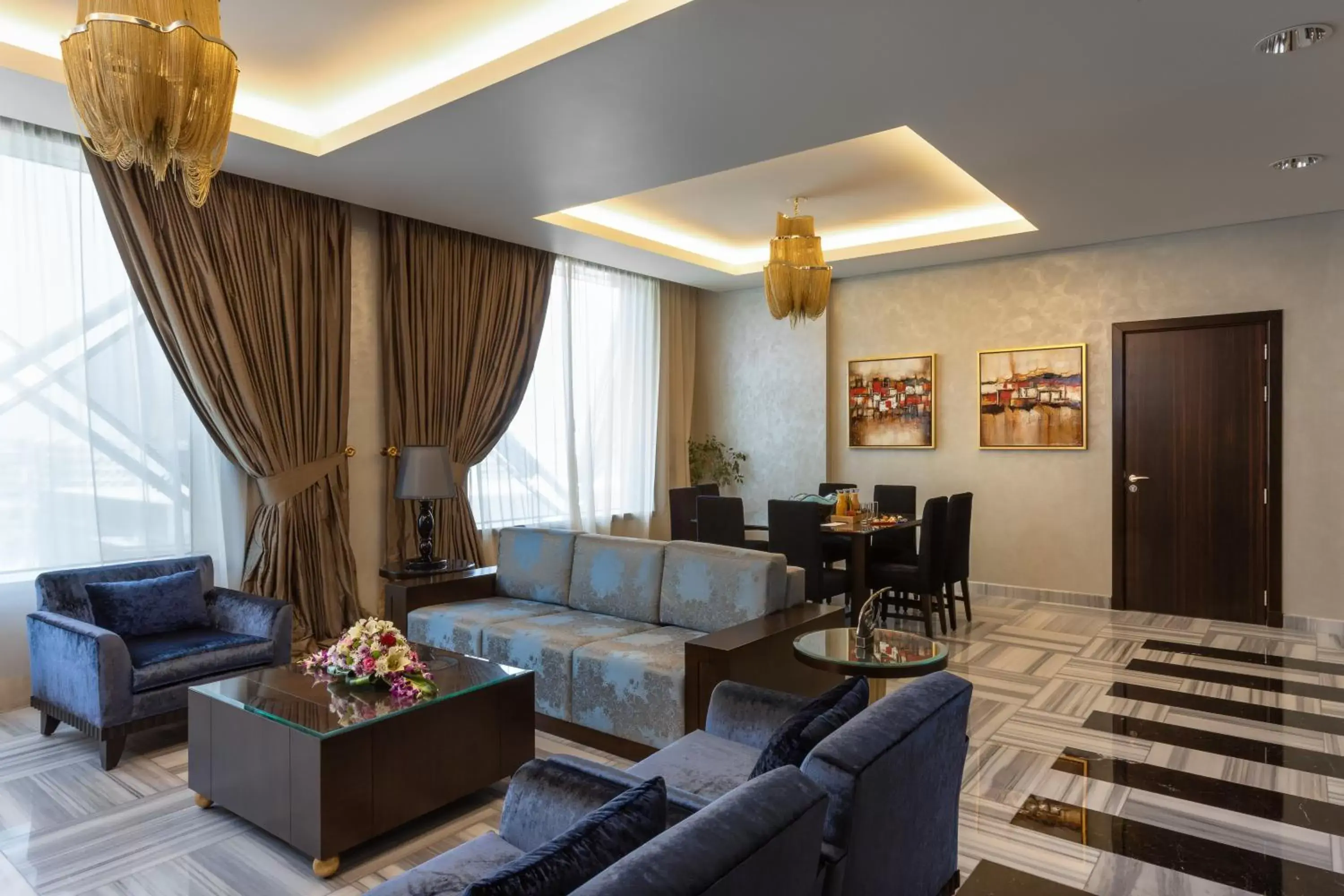 Bedroom, Seating Area in Crowne Plaza Riyadh - RDC Hotel & Convention, an IHG Hotel
