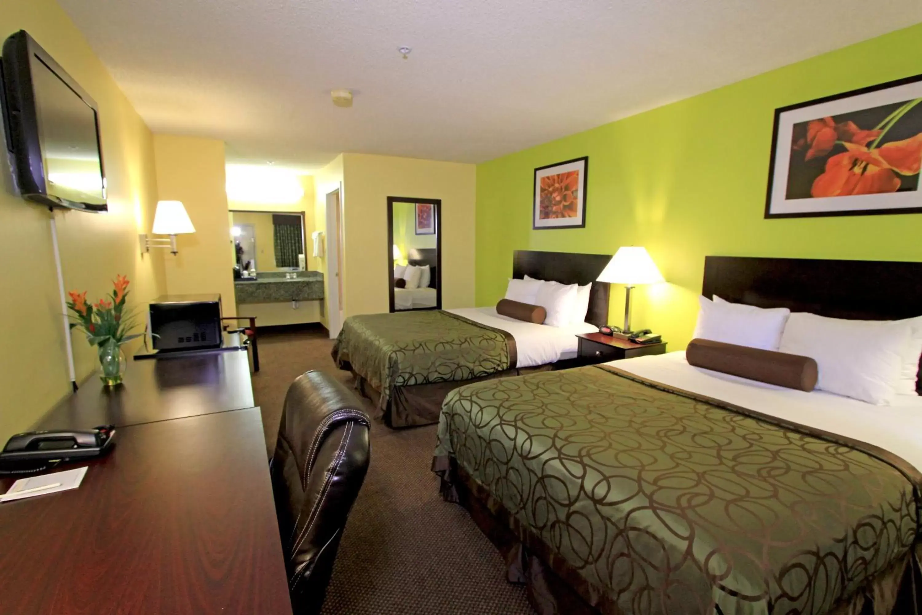 Photo of the whole room in Best Western Round Rock
