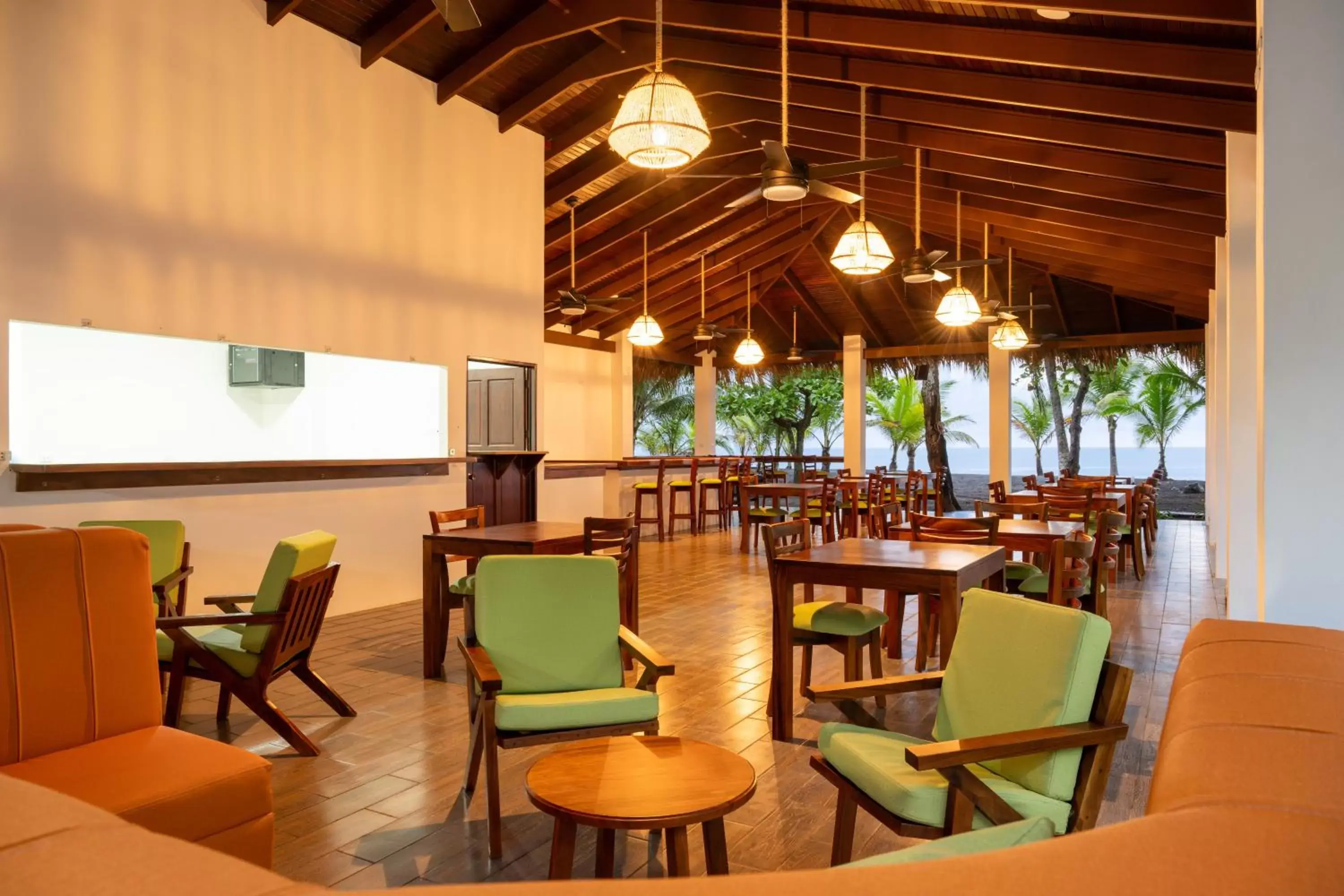 Banquet/Function facilities, Restaurant/Places to Eat in Fuego del Sol Beachfront Hotel