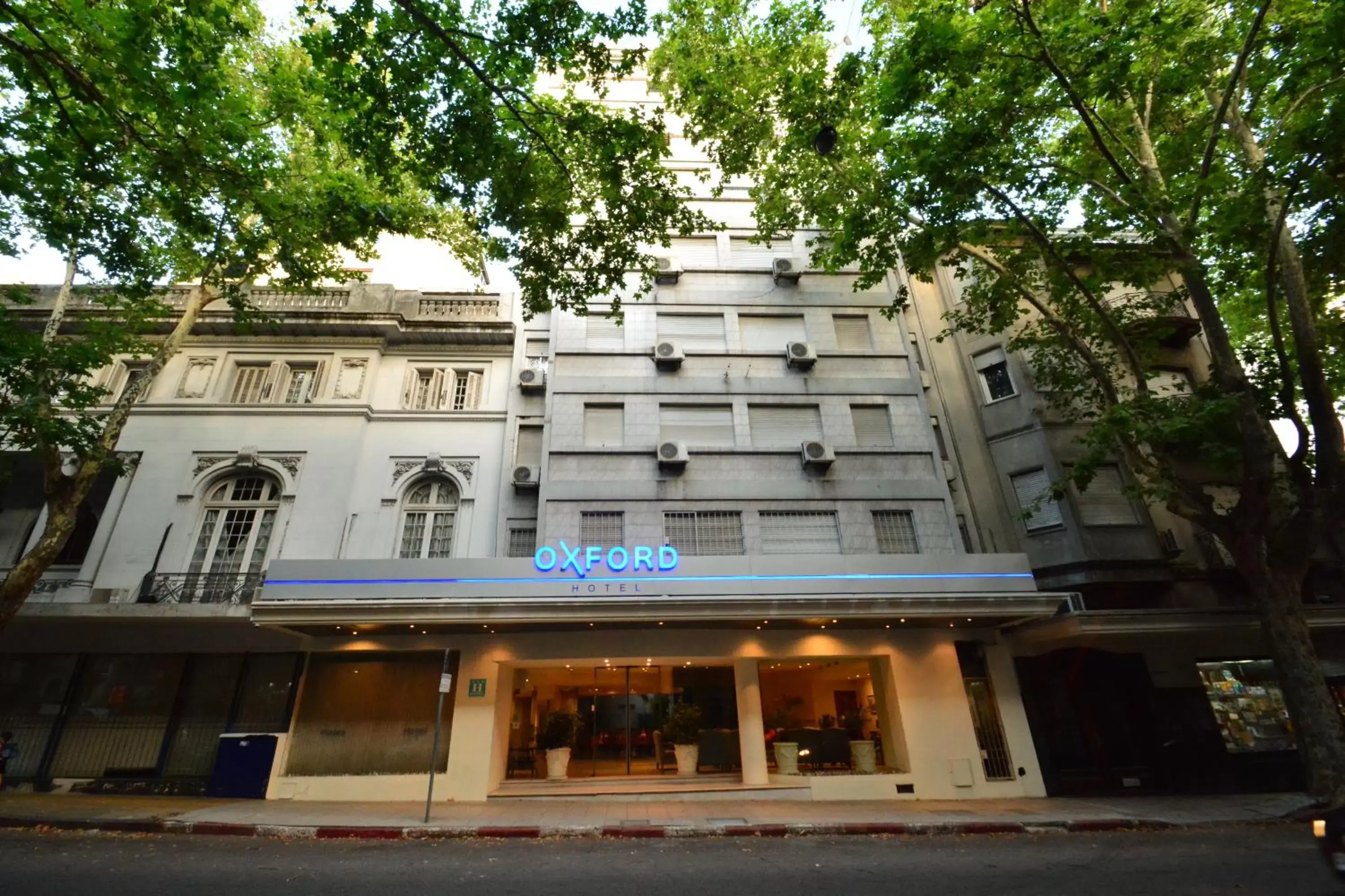 Facade/entrance, Property Building in Oxford Hotel