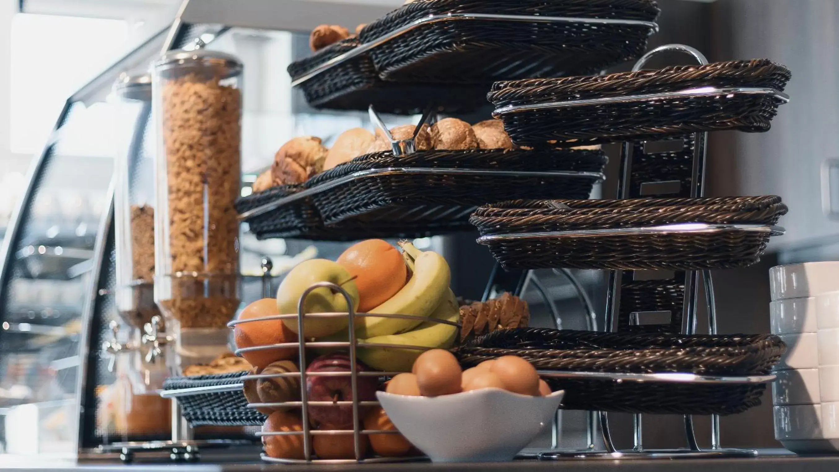 Buffet breakfast, Food in Hotel de Kastanjefabriek