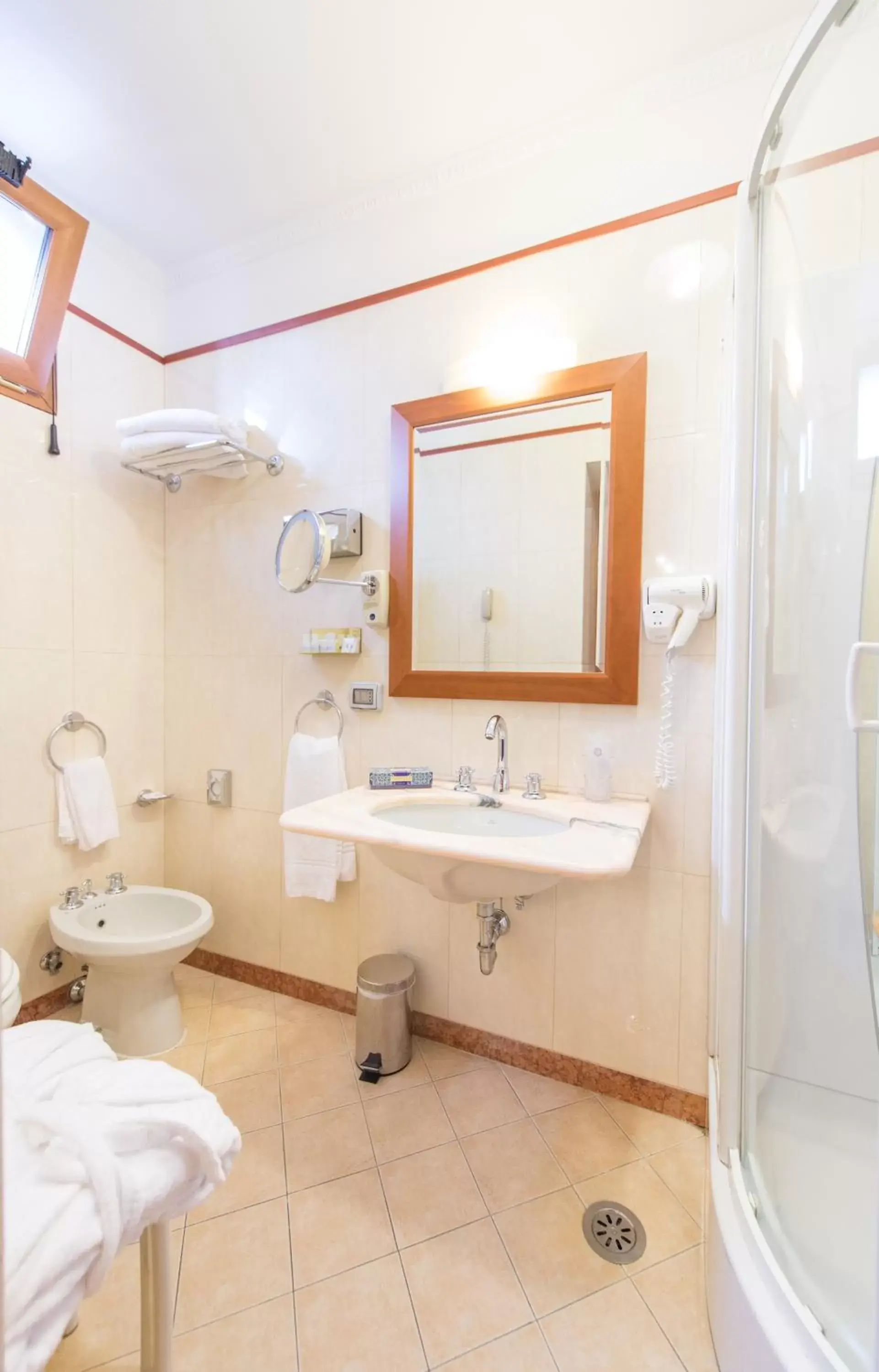 Bathroom in Diana Park Hotel