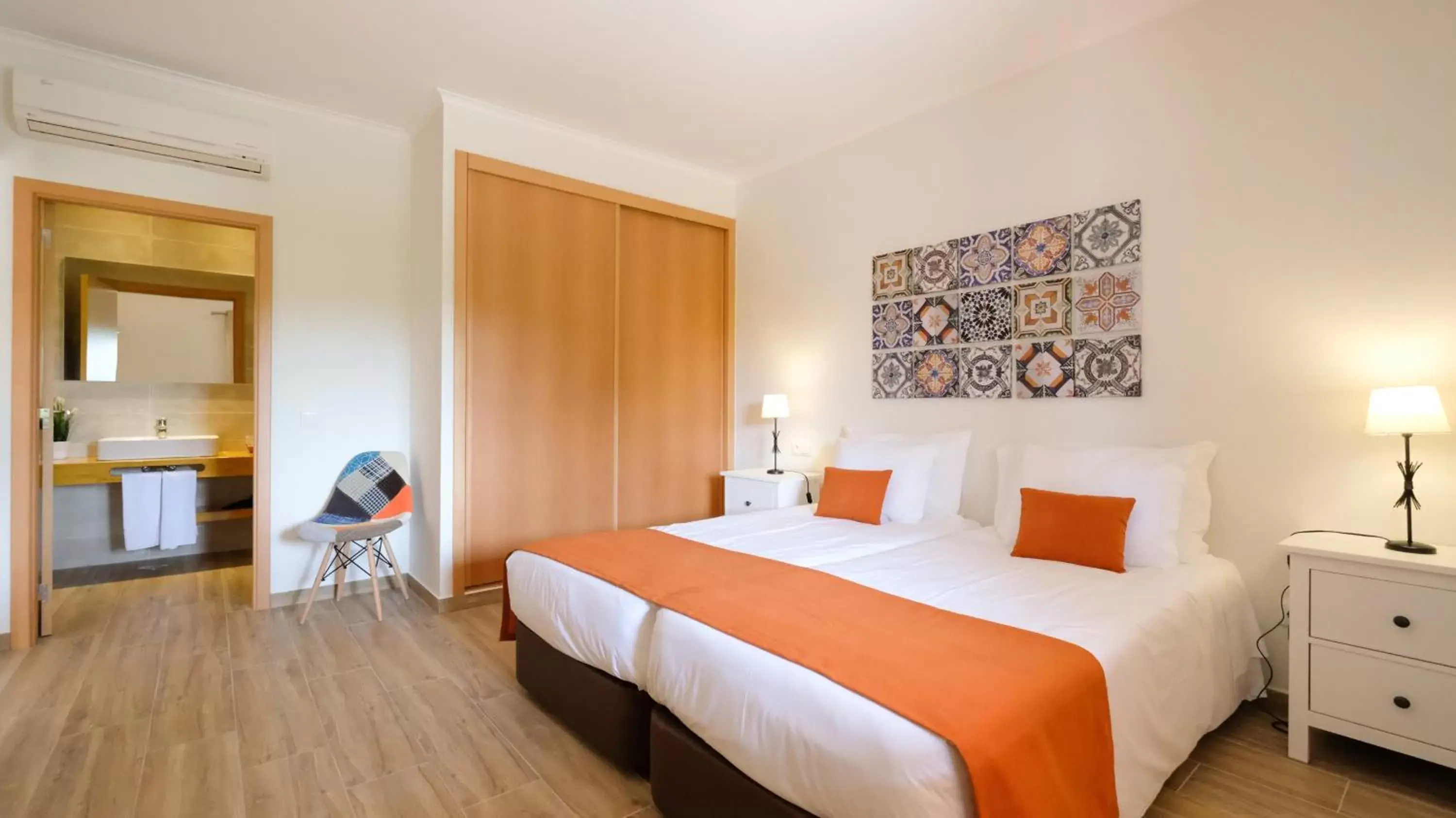 Bedroom, Bed in Quinta dos Poetas Nature Hotel & Apartments