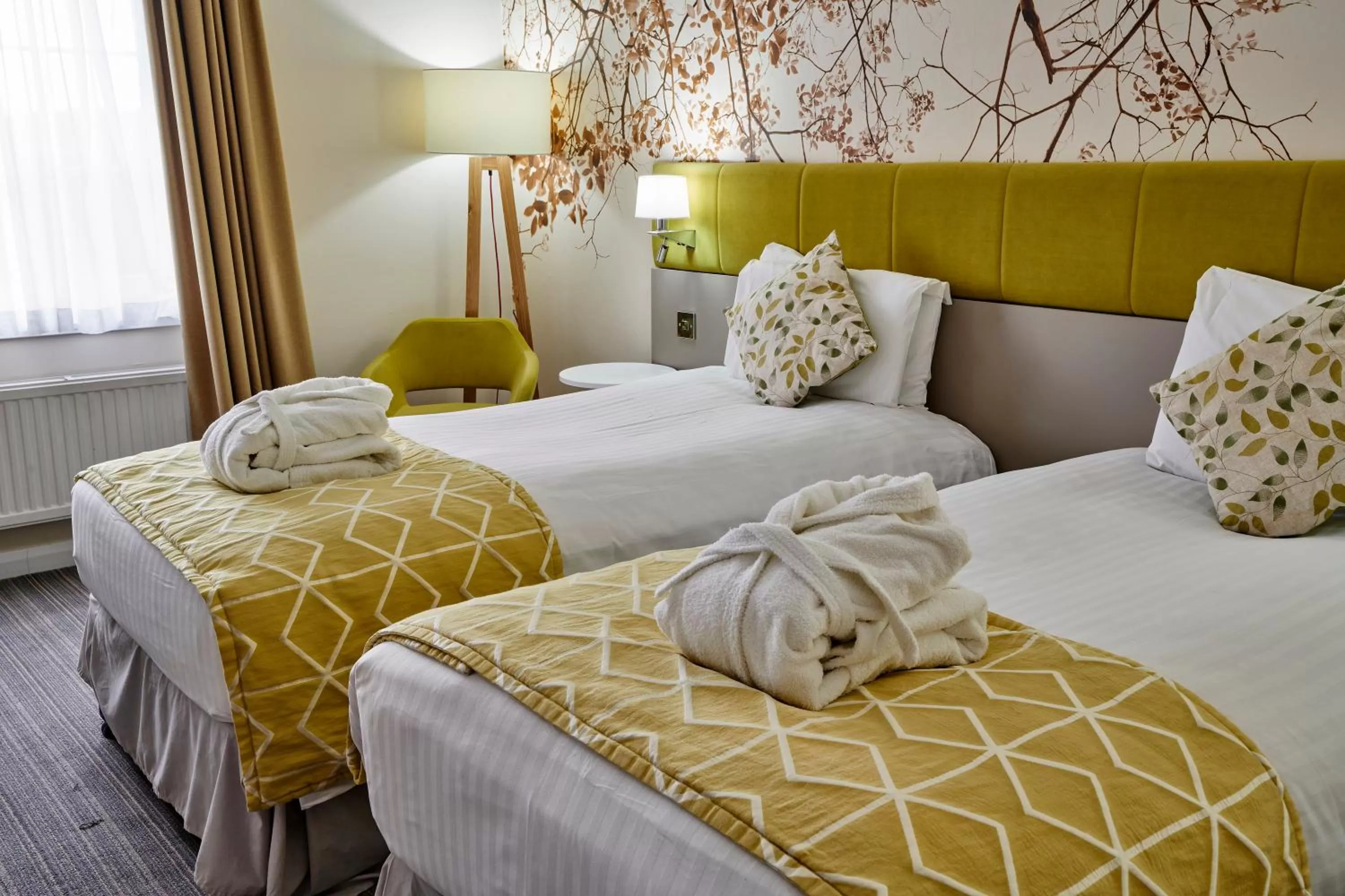 Property building, Bed in Holiday Inn Corby Kettering A43 by IHG