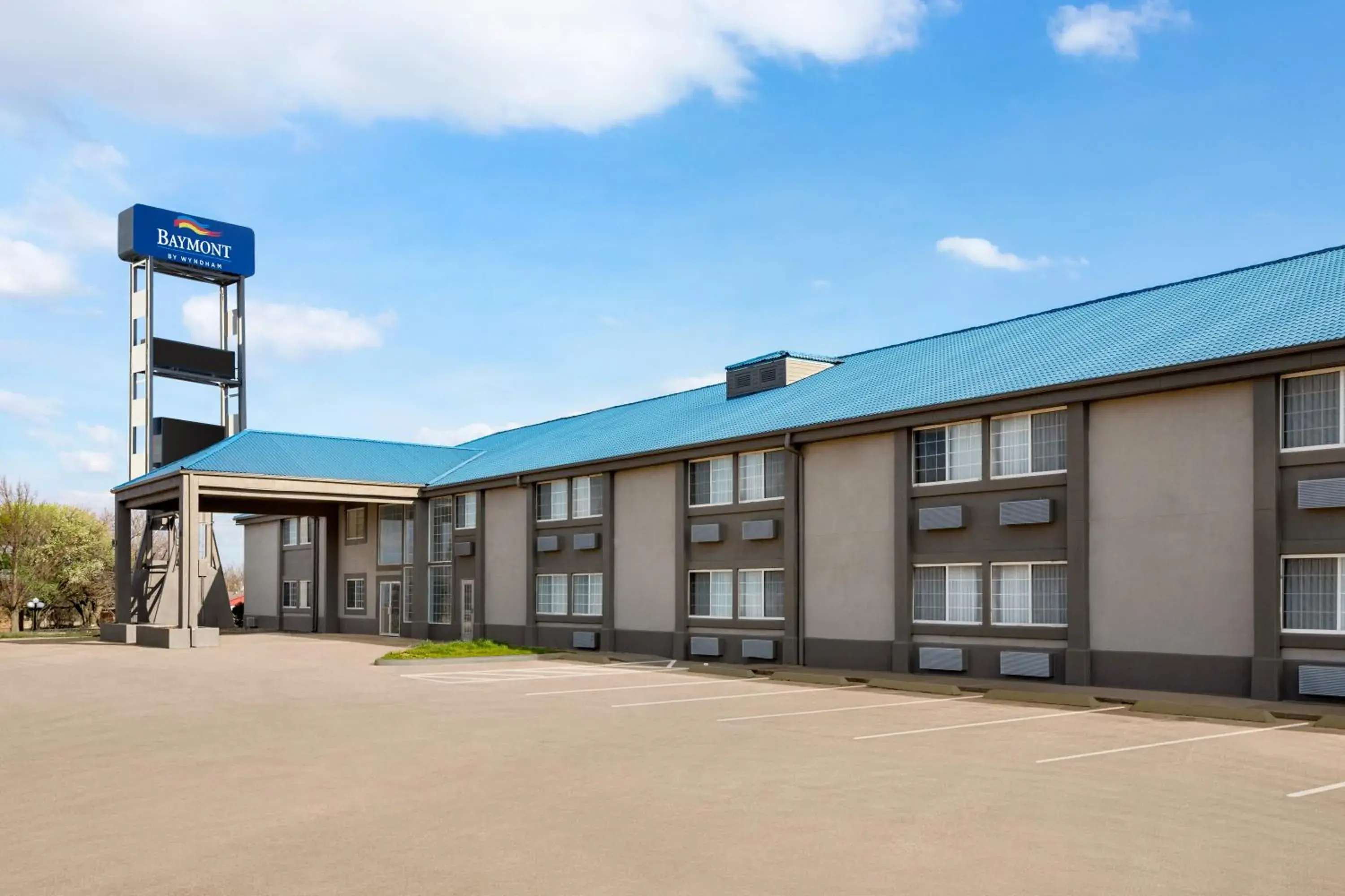 Property building in Baymont by Wyndham Blackwell I-35 Property building in Baymont by Wyndham Blackwell I-35