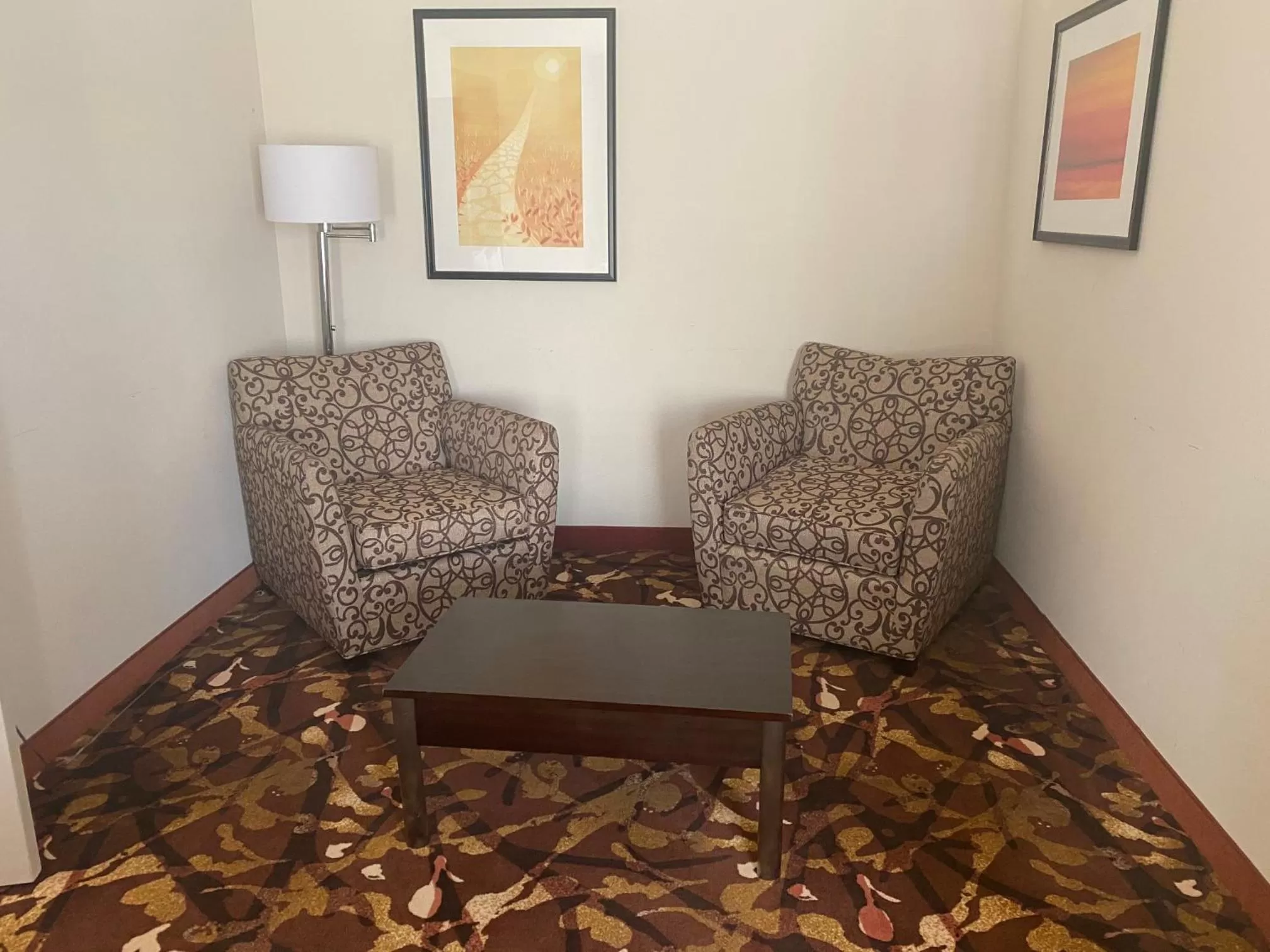 Seating area in Baymont by Wyndham Hobbs