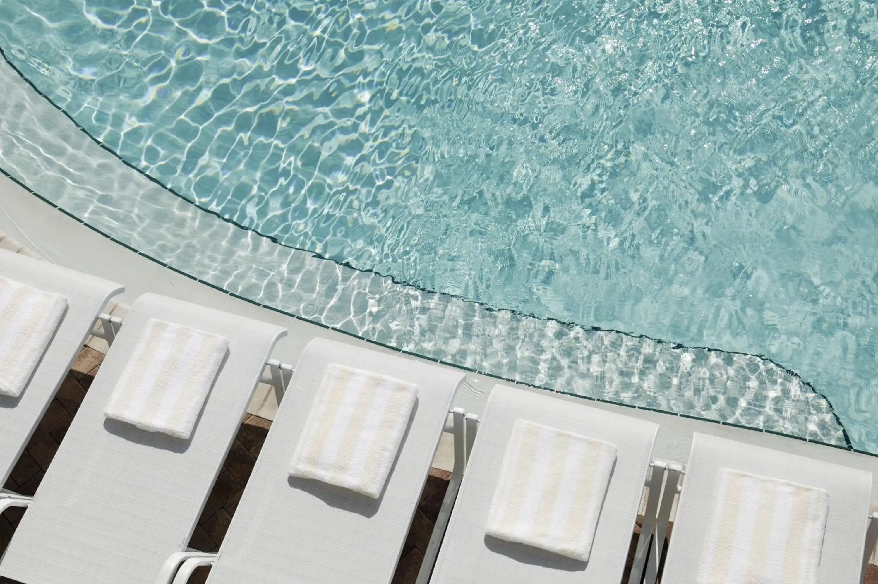 Swimming pool in Lido Beach Resort