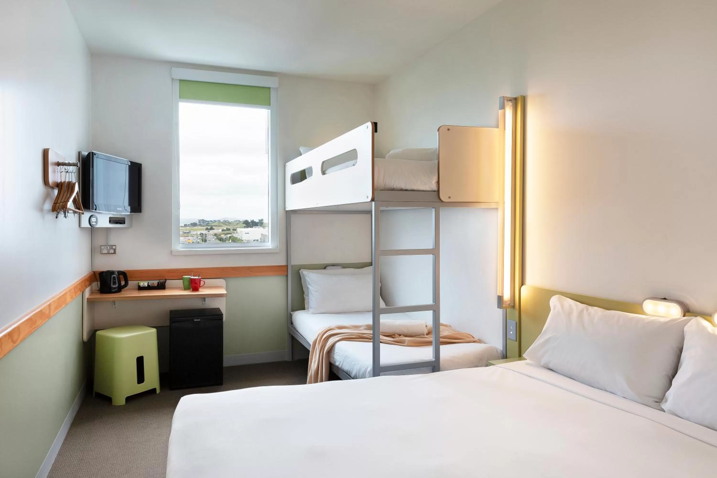 Bedroom, Bed in ibis Budget Auckland Airport