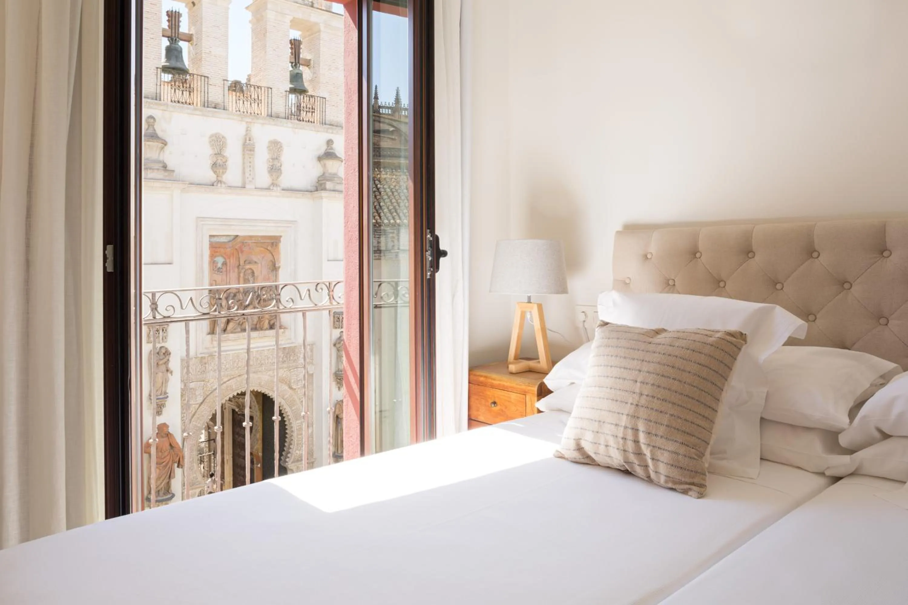 Bed in Puerta Catedral Apartments