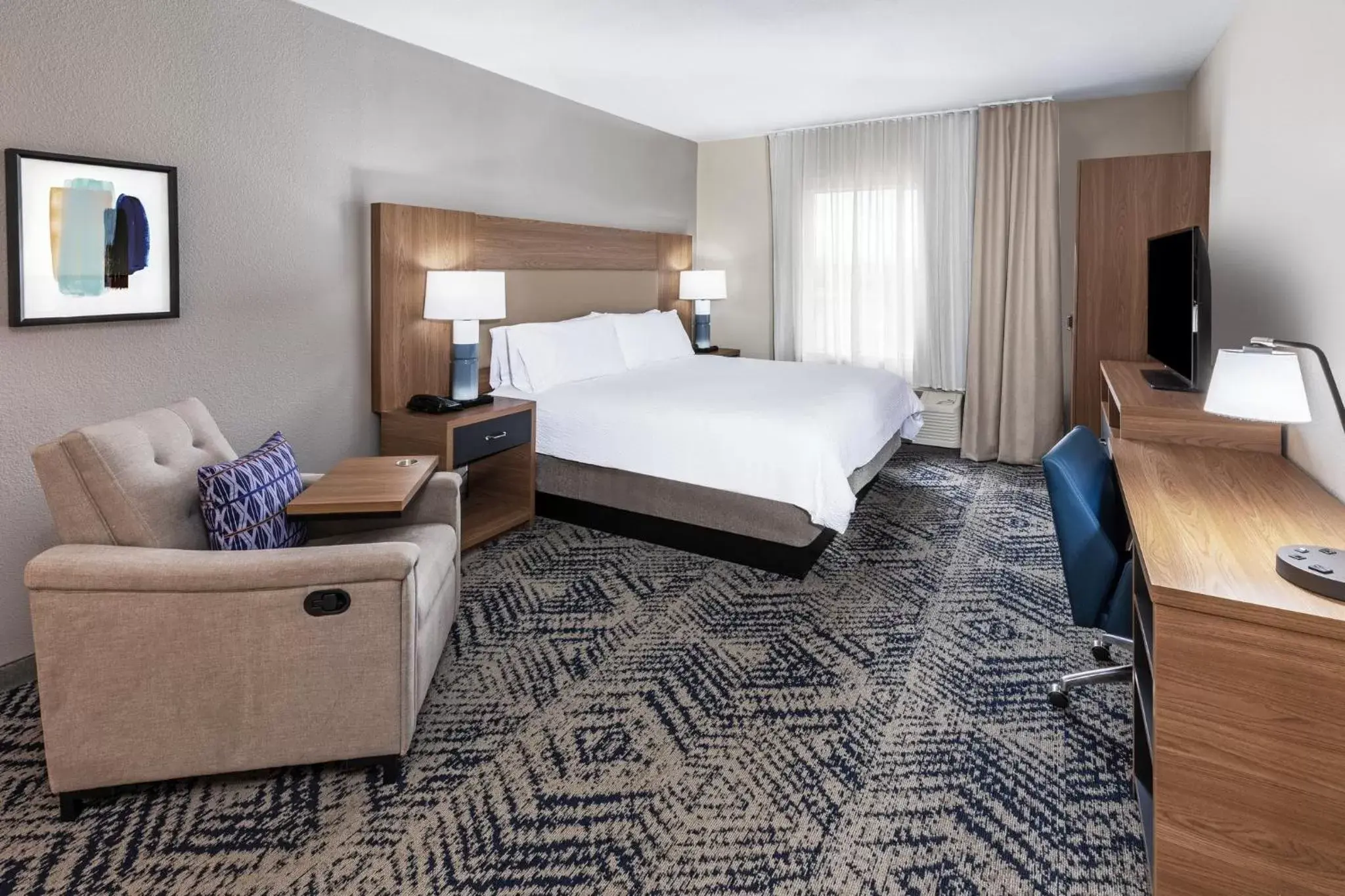 Photo of the whole room, Bed in Candlewood Suites DFW Airport North - Irving, an IHG Hotel