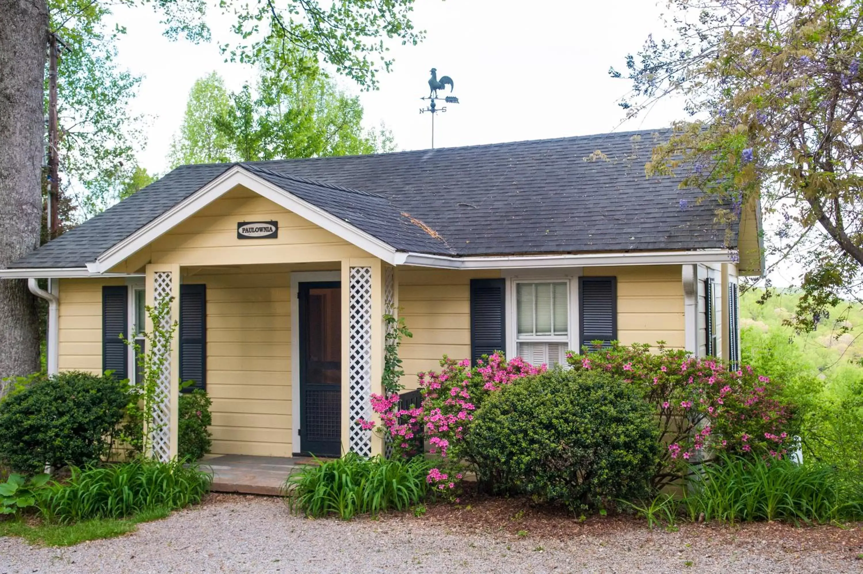 The Paulownia Cottage in Orchard Inn