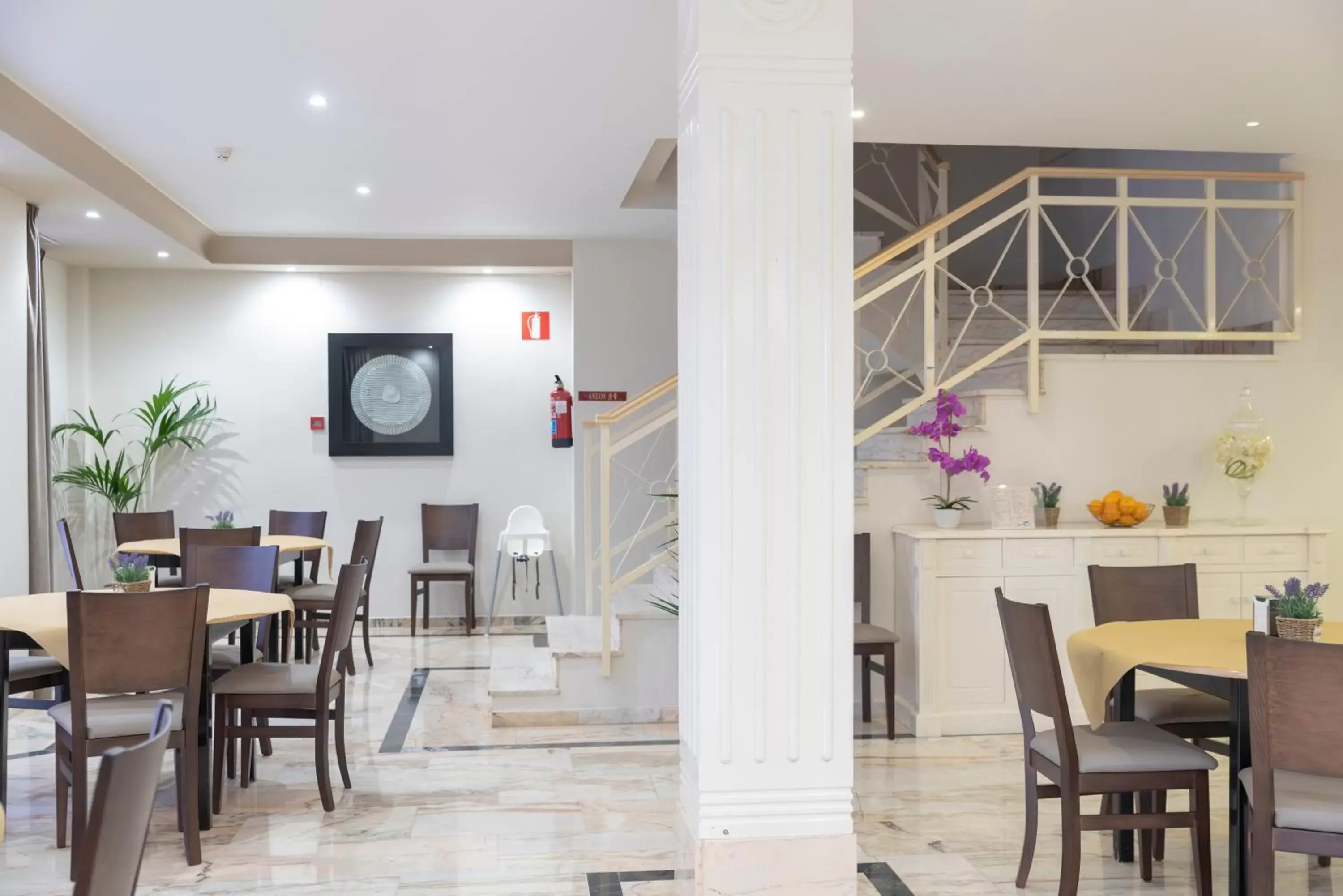 Lounge or bar, Restaurant/Places to Eat in Hotel Ramomar