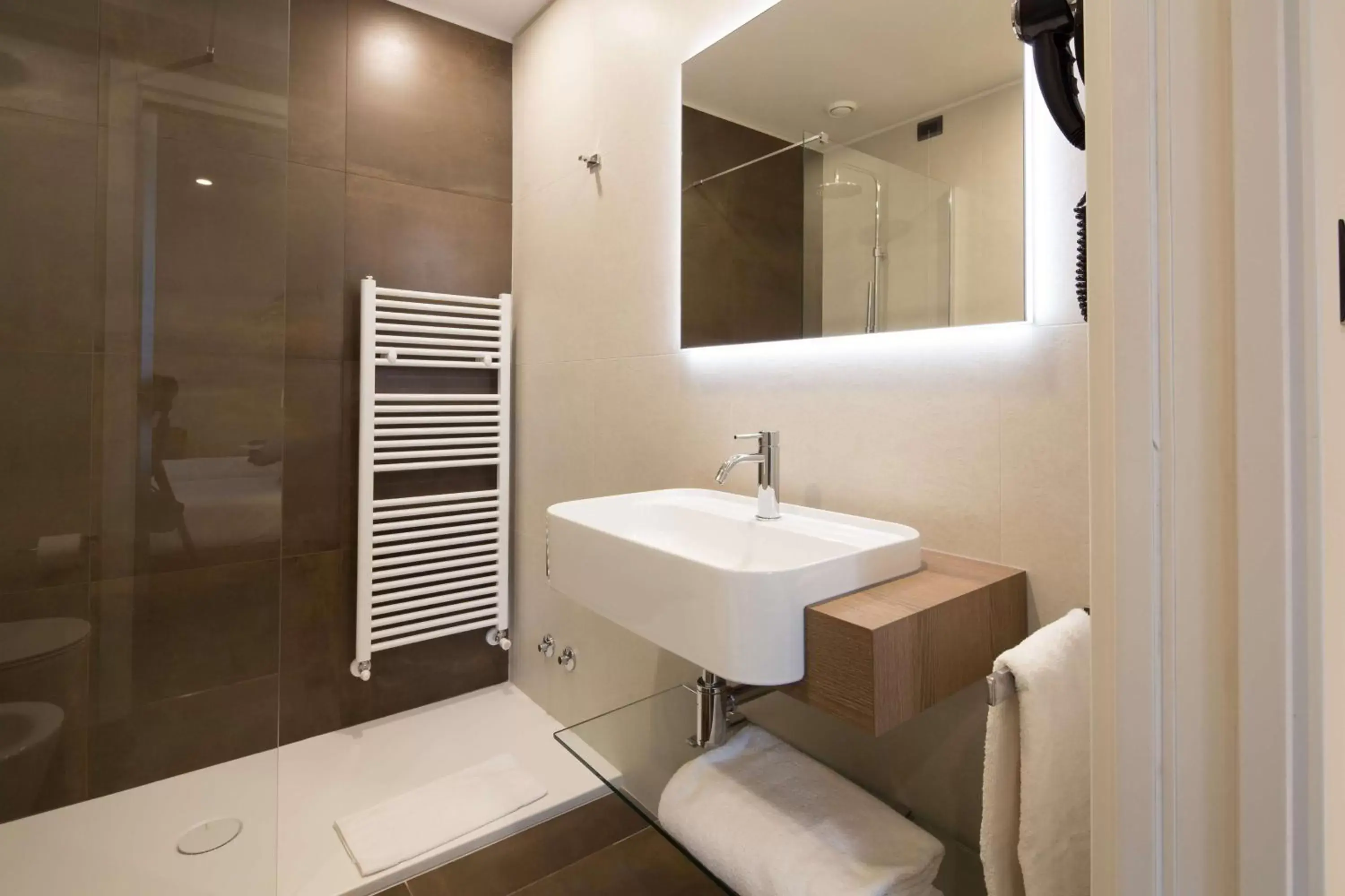 Bathroom in Best Western Plus Royal Superga Hotel