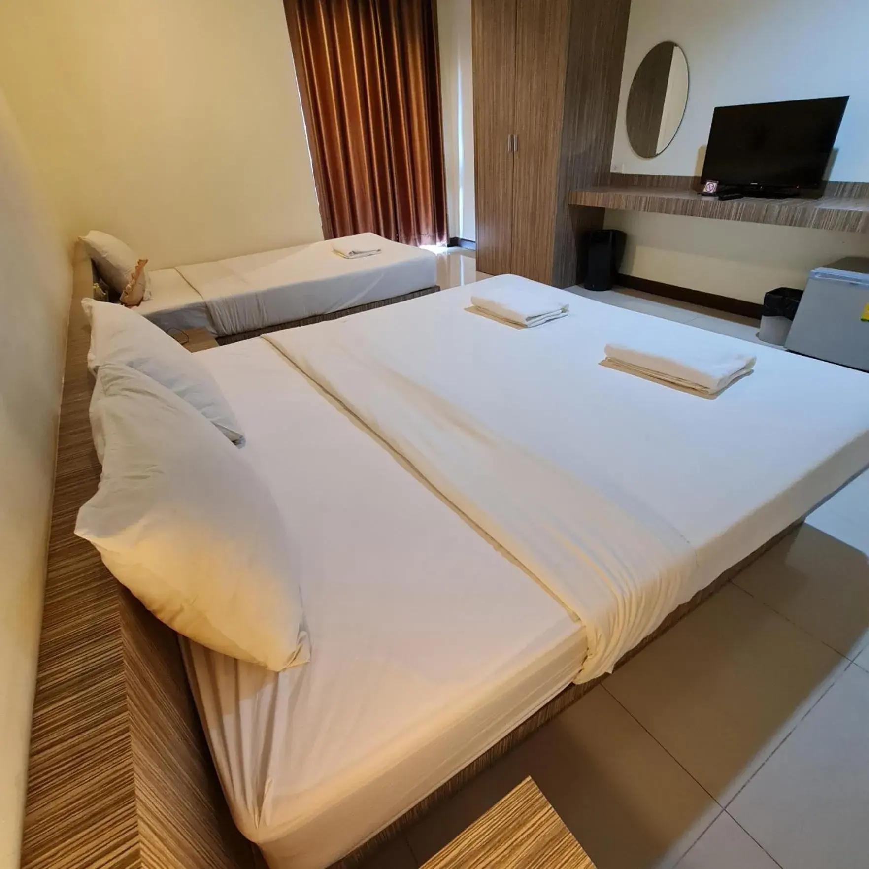 Bed in Le' Luxe Residence