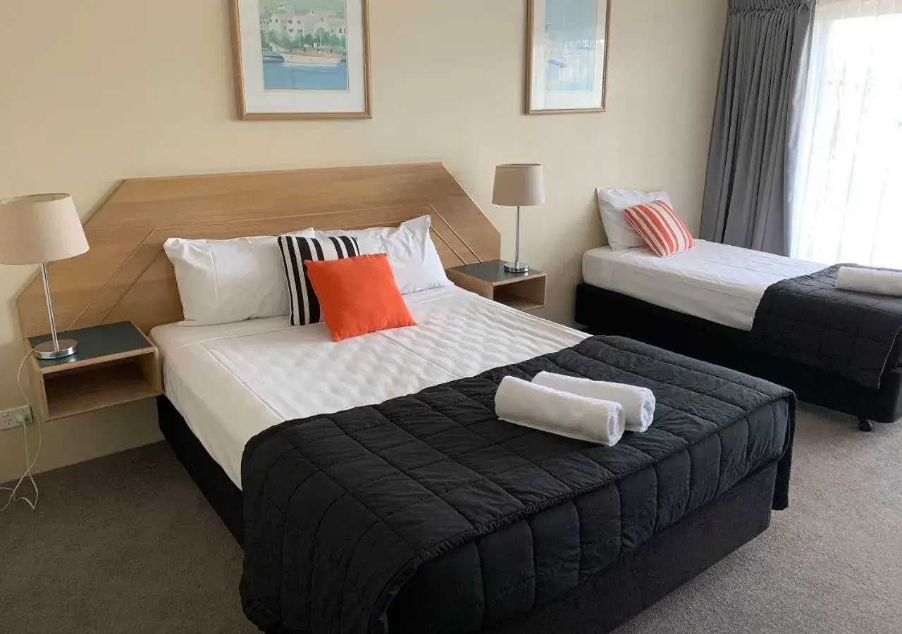 Bed in Outrigger Burleigh