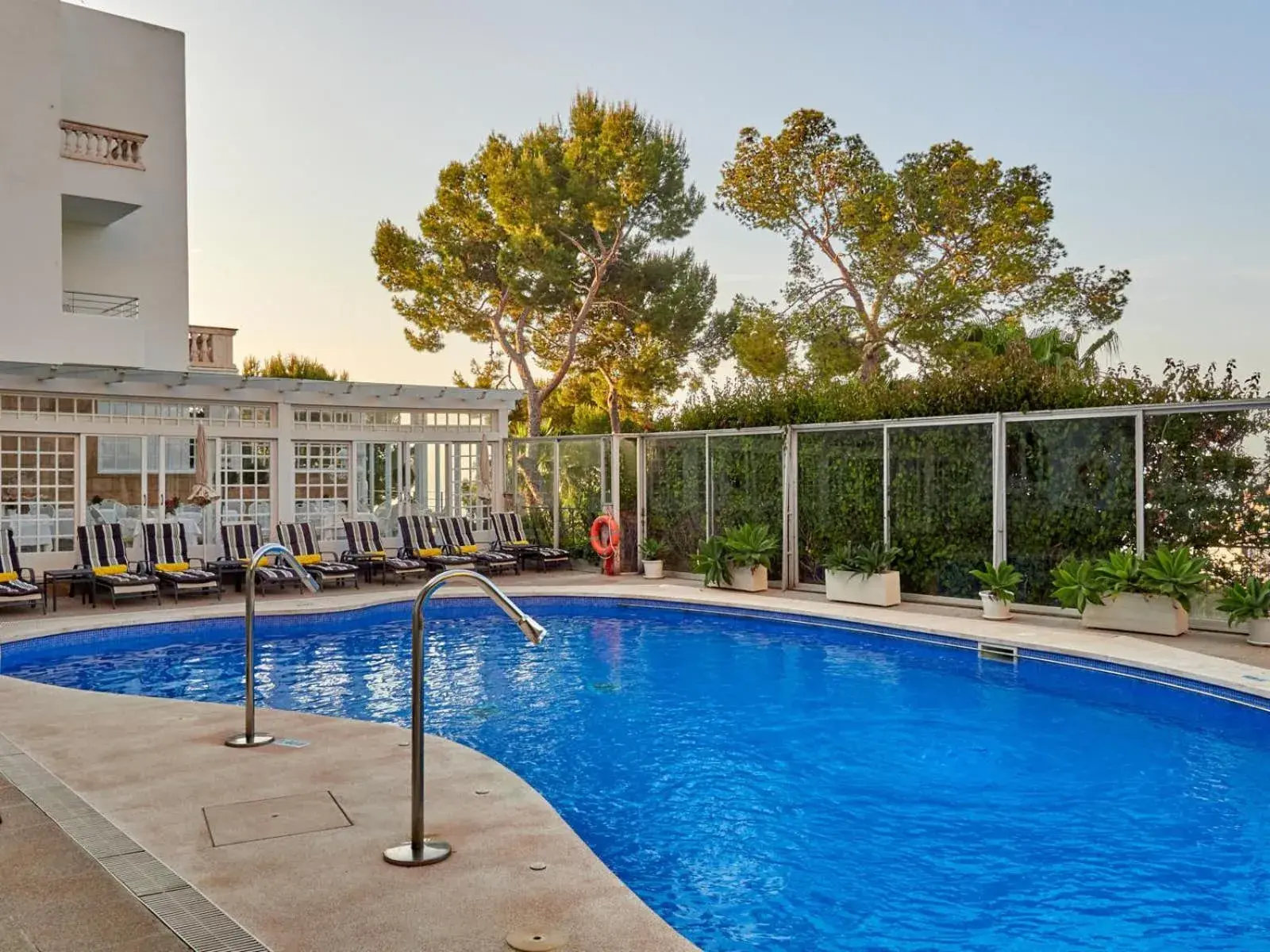 Swimming Pool in Hotel Bon Sol Resort & Spa