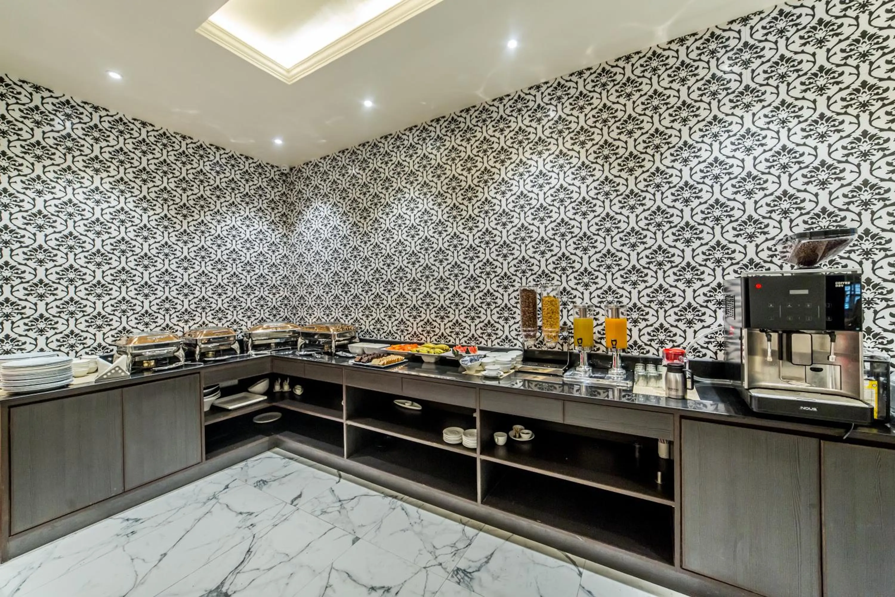 Breakfast in Diamond Hotel