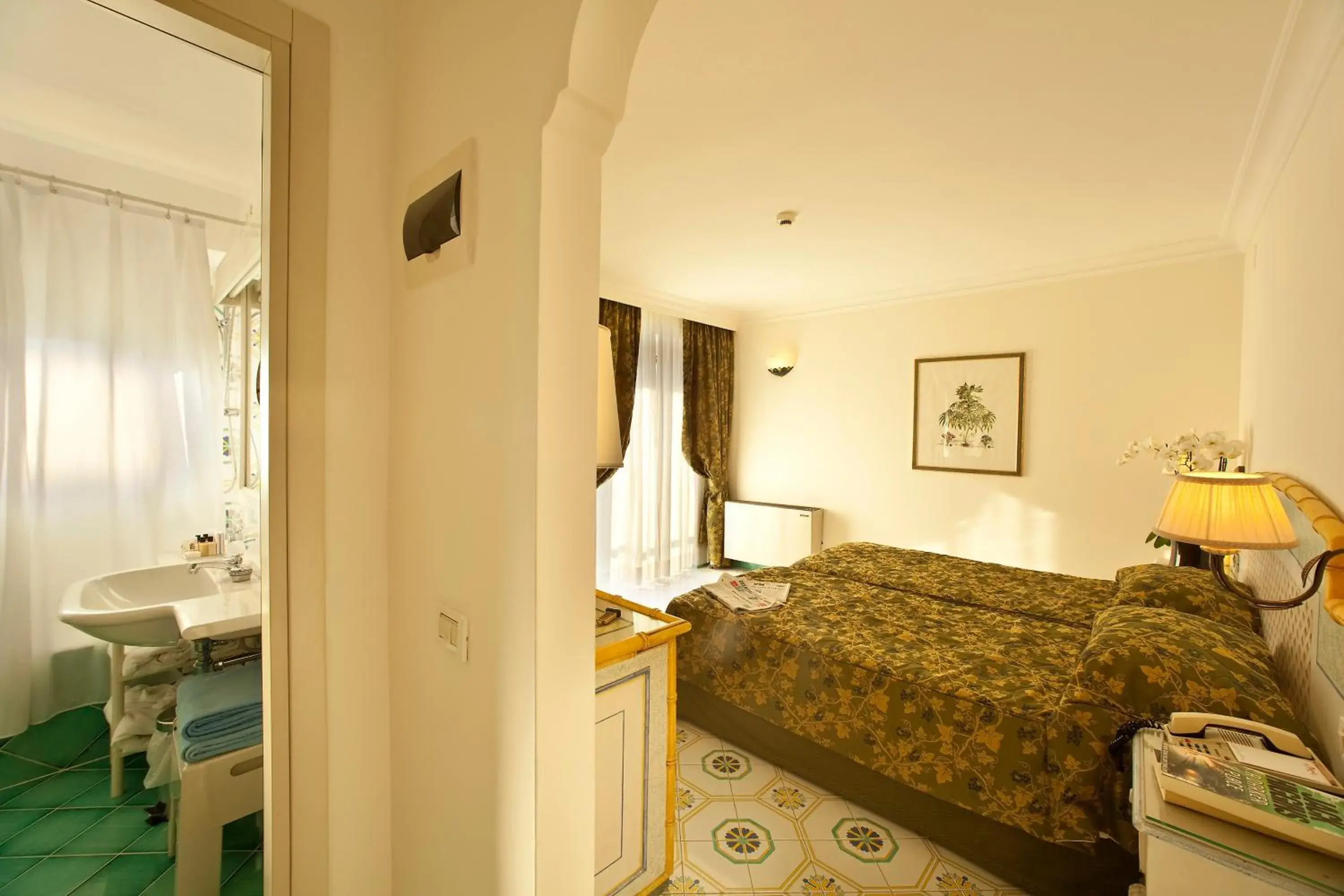 Photo of the whole room, Bed in Grand Hotel Il Moresco