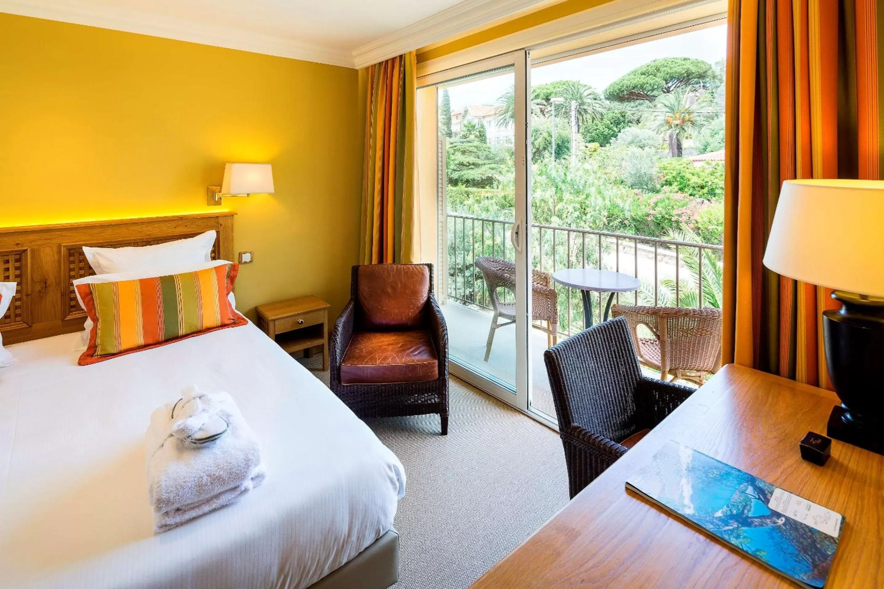 Photo of the whole room, Bed in Best Western Premier Montfleuri