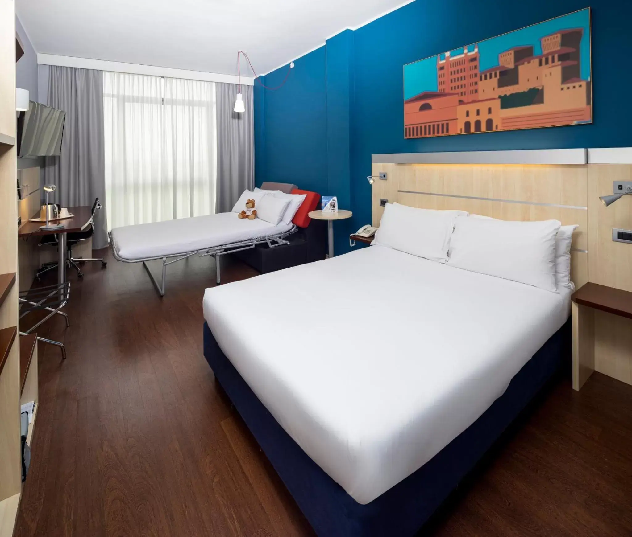 Photo of the whole room, Bed in Holiday Inn Express Parma, an IHG Hotel