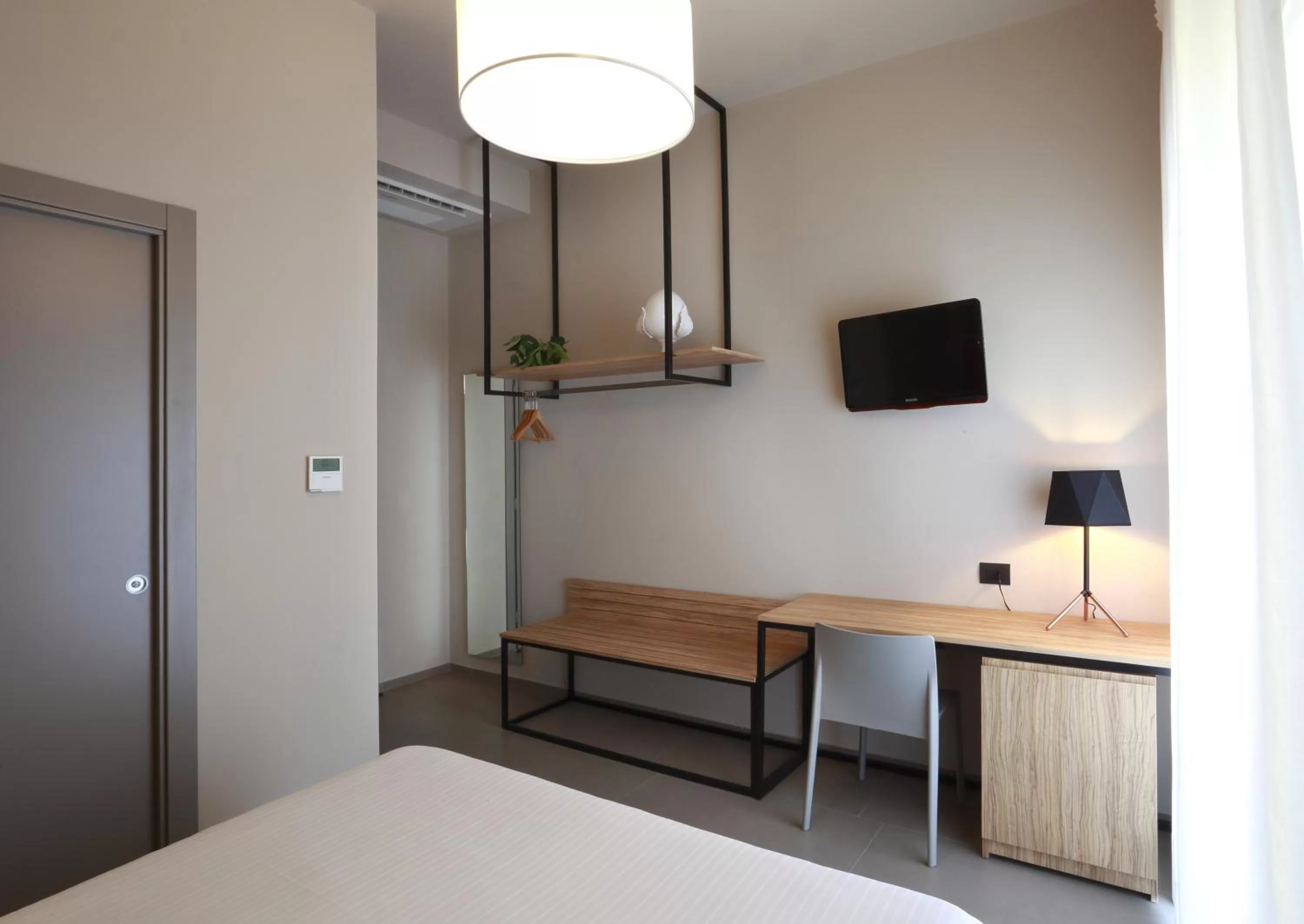 Photo of the whole room, Bed in Hotel Aloisi