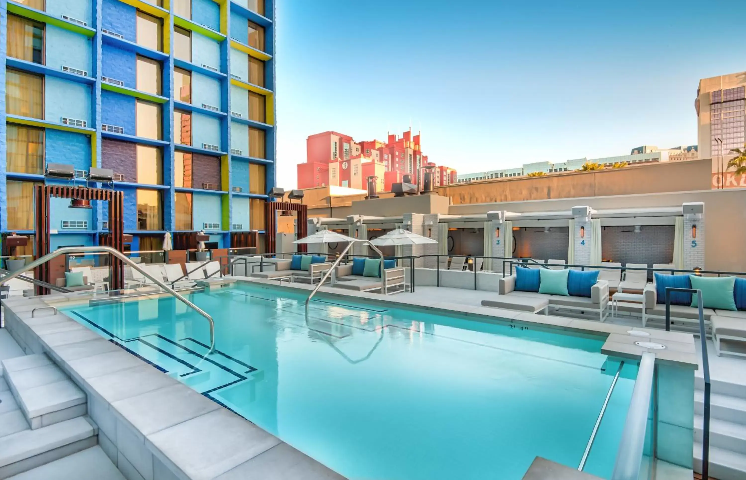 Swimming Pool in The LINQ Hotel and Casino