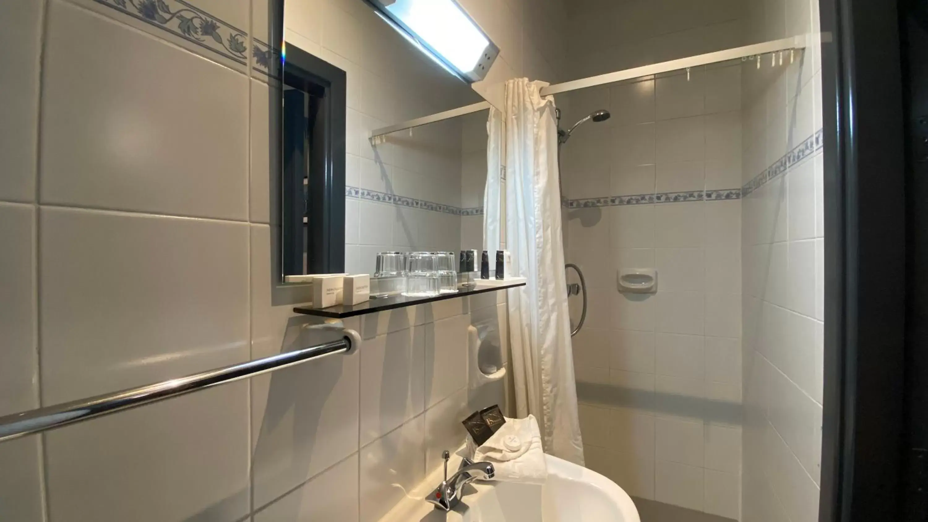 Bathroom in Sliema Marina Hotel