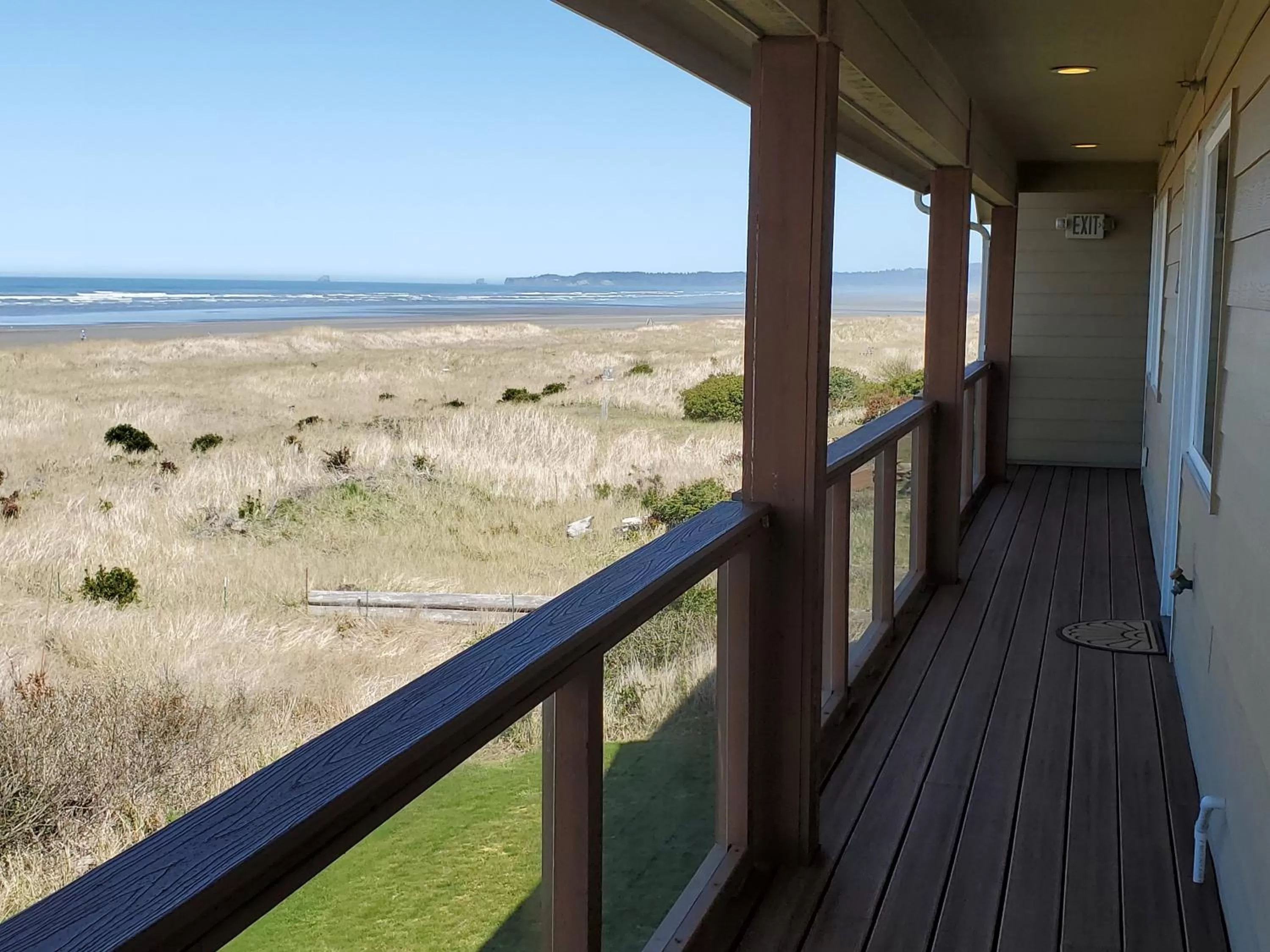 Day in Moonstone Beach Motel