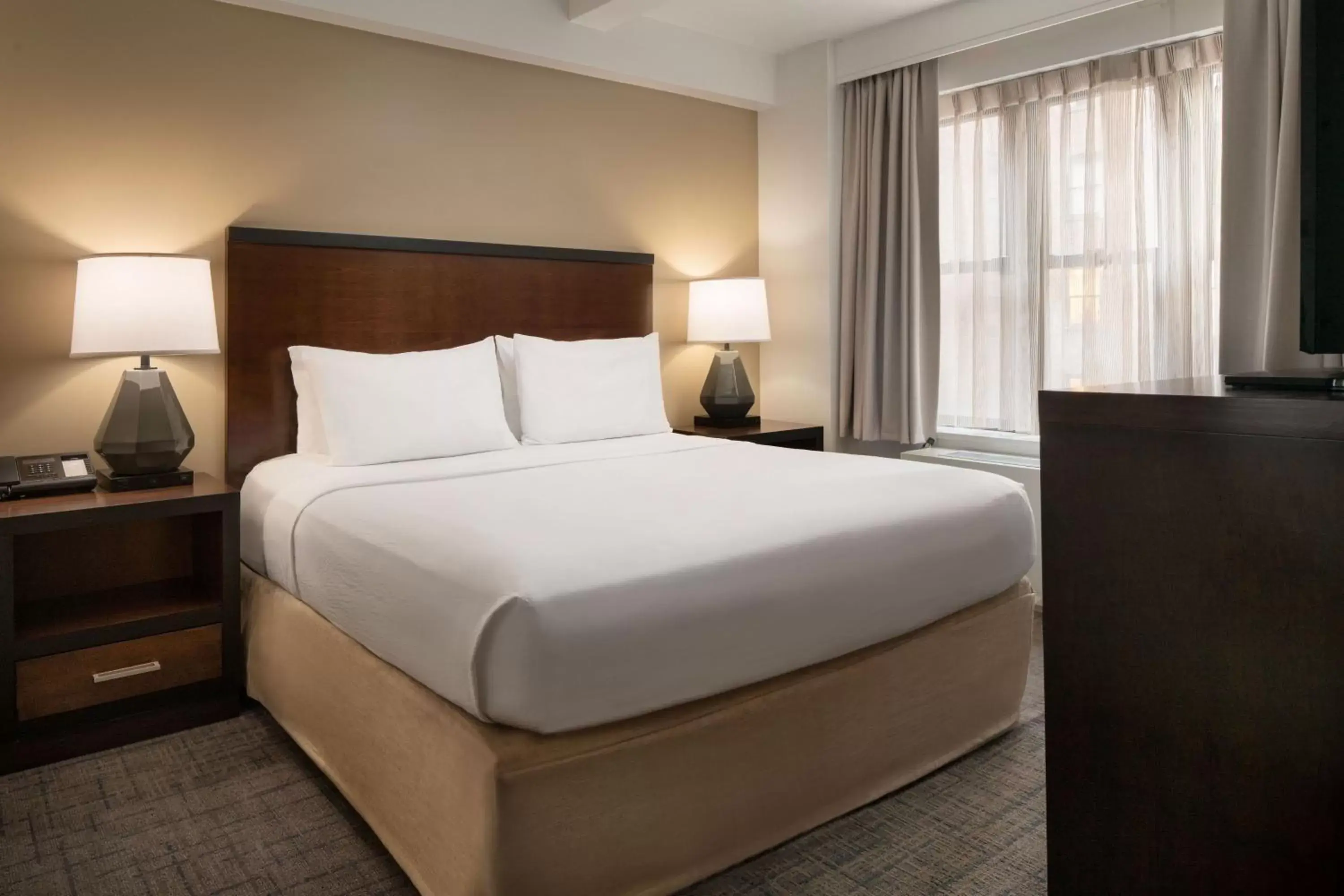 Bedroom, Bed in Residence Inn by Marriott New York Manhattan/ Midtown Eastside
