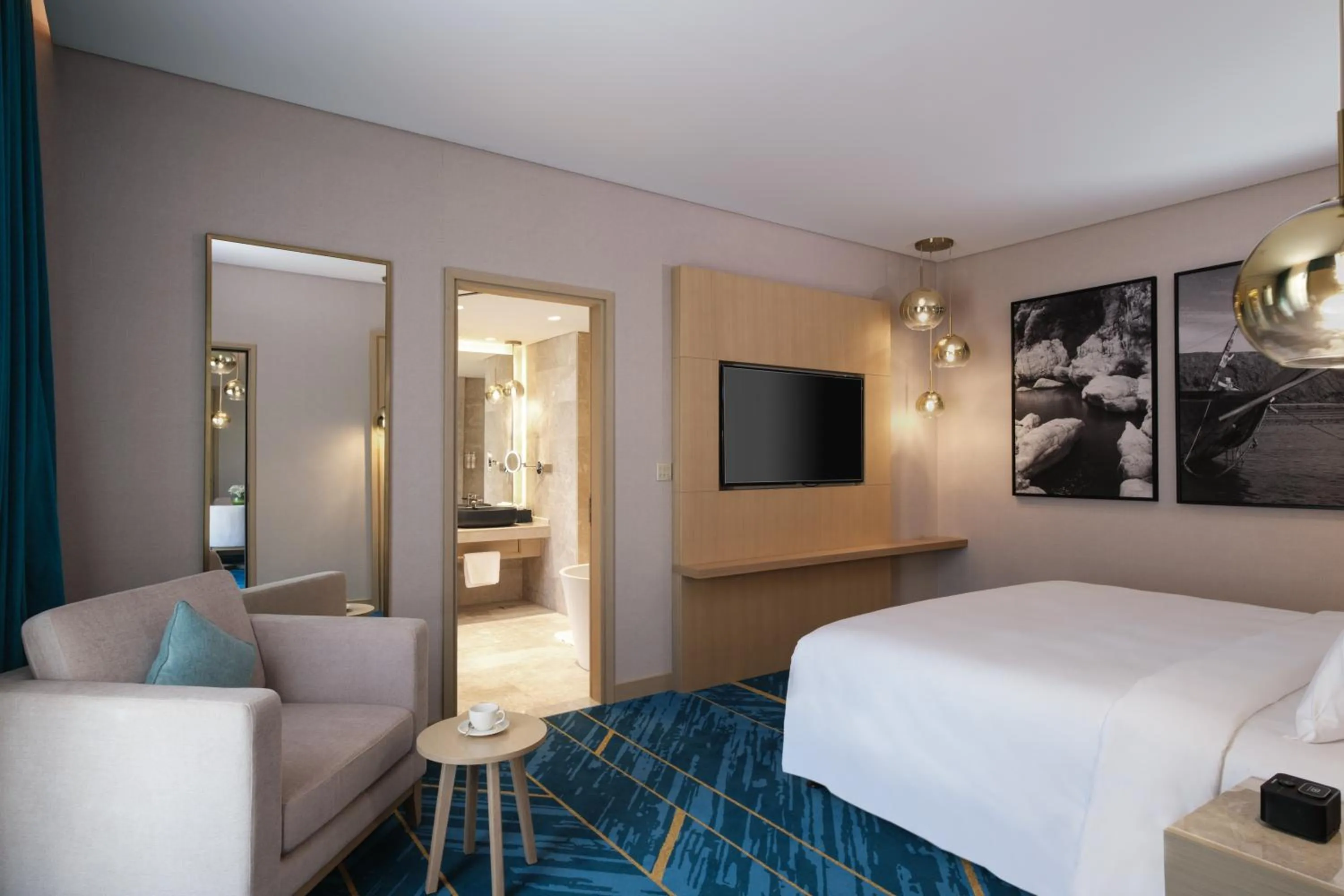 Bedroom, Bed in Maani Muscat Hotel & Apartments