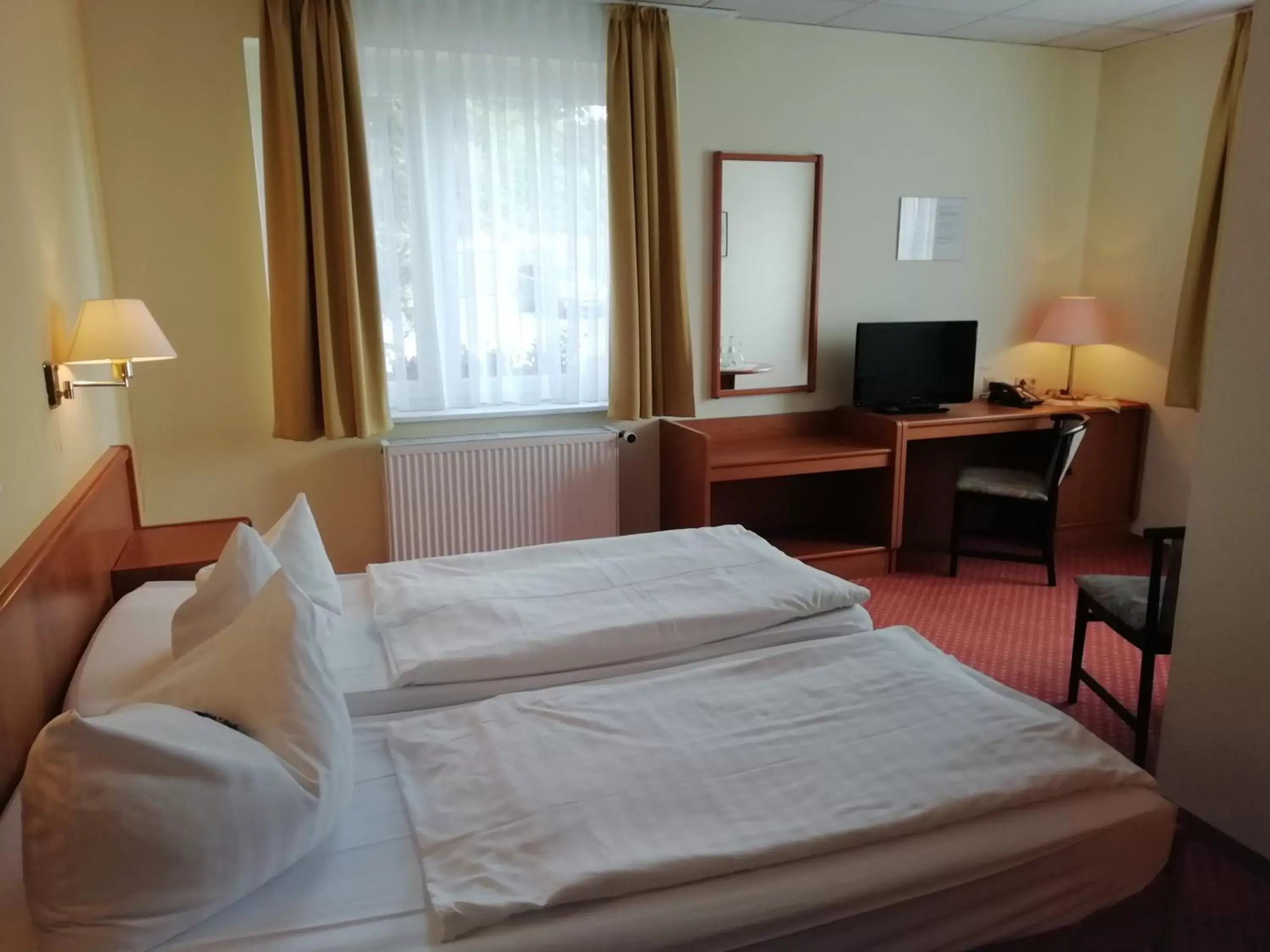 Double Room without Balcony - single occupancy in Hotel Rebschule Double Room without Balcony - single occupancy in Hotel Rebschule