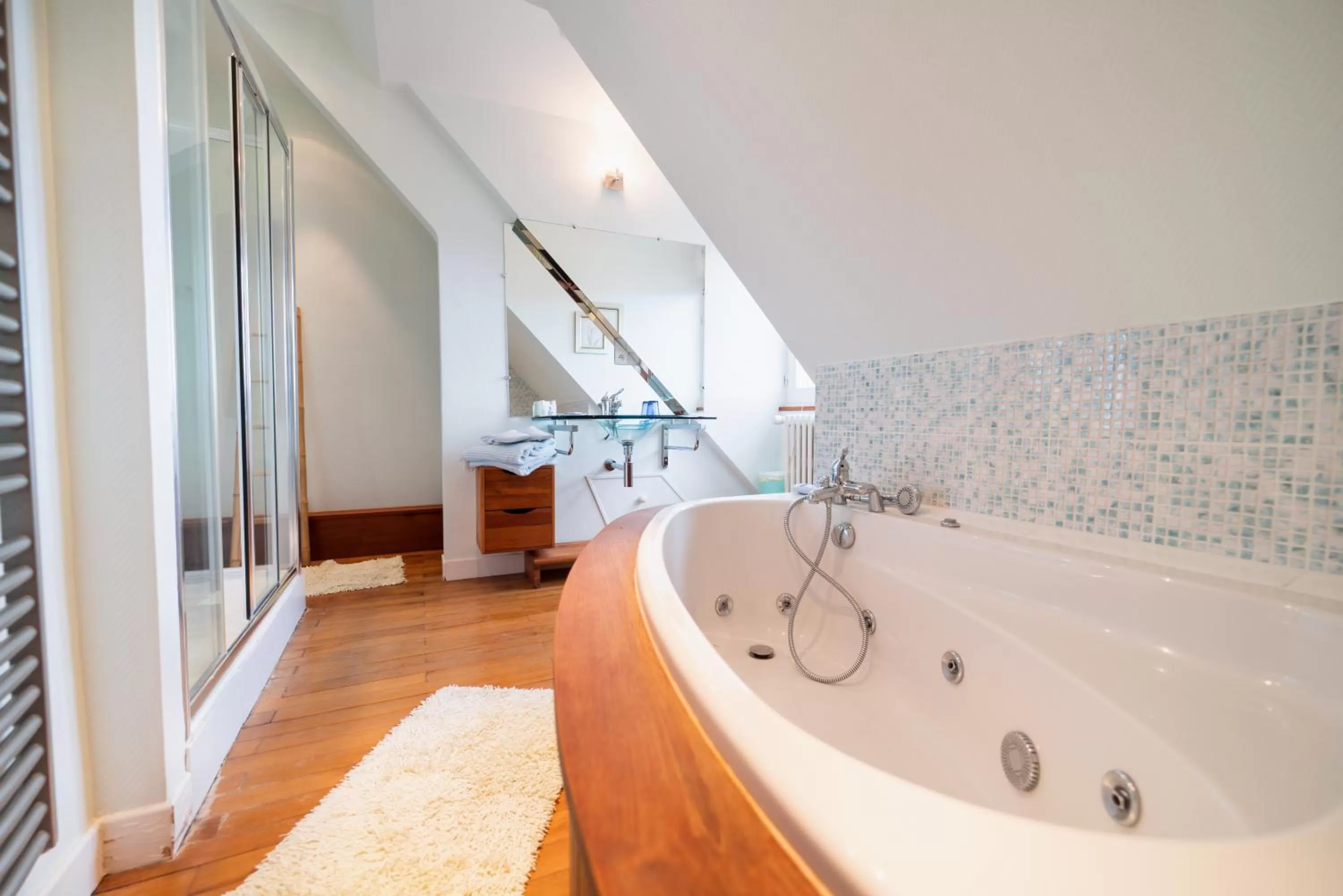 Bathroom in La Poignardière