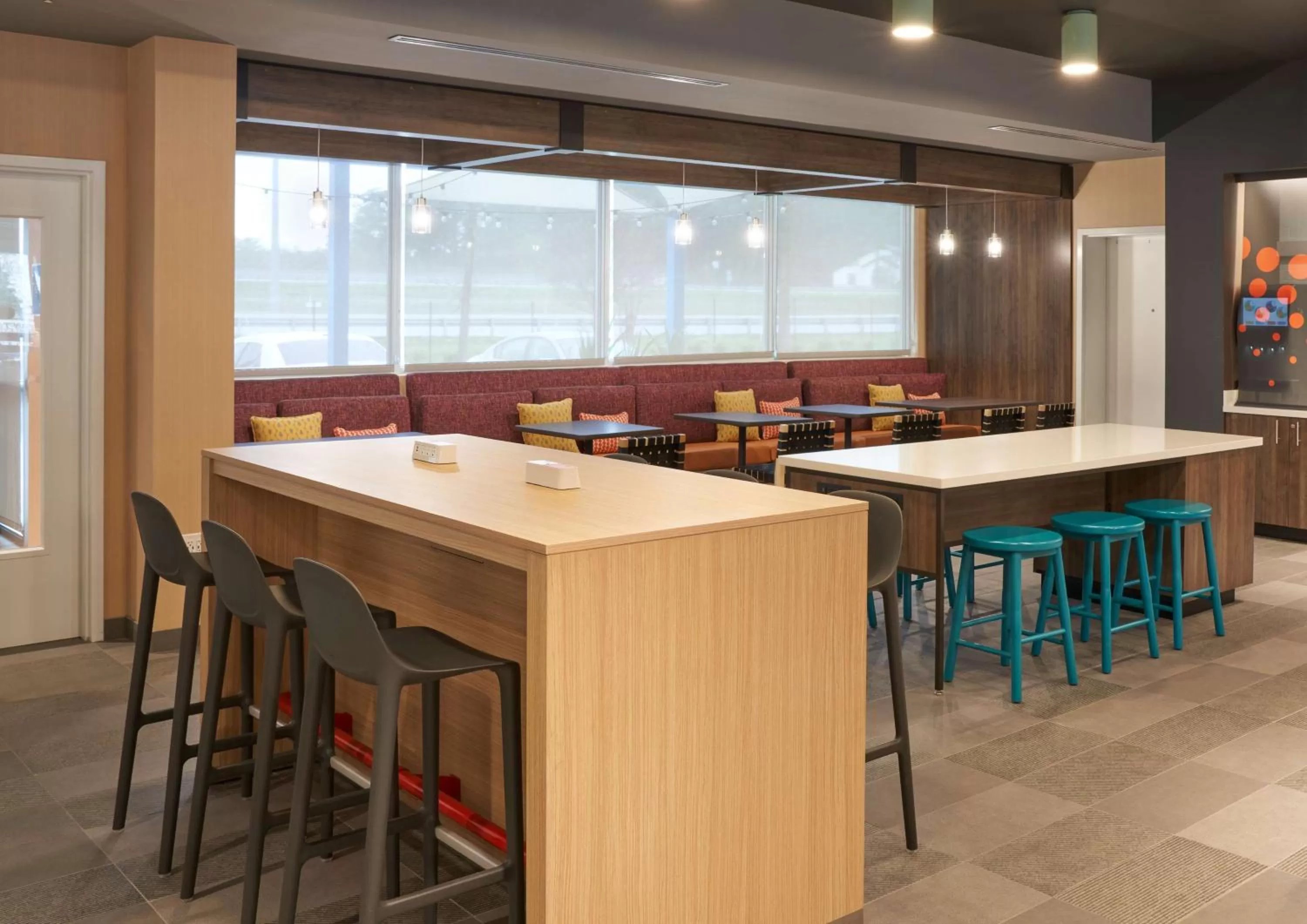 Breakfast in Tru By Hilton Jacksonville South Mandarin, Fl