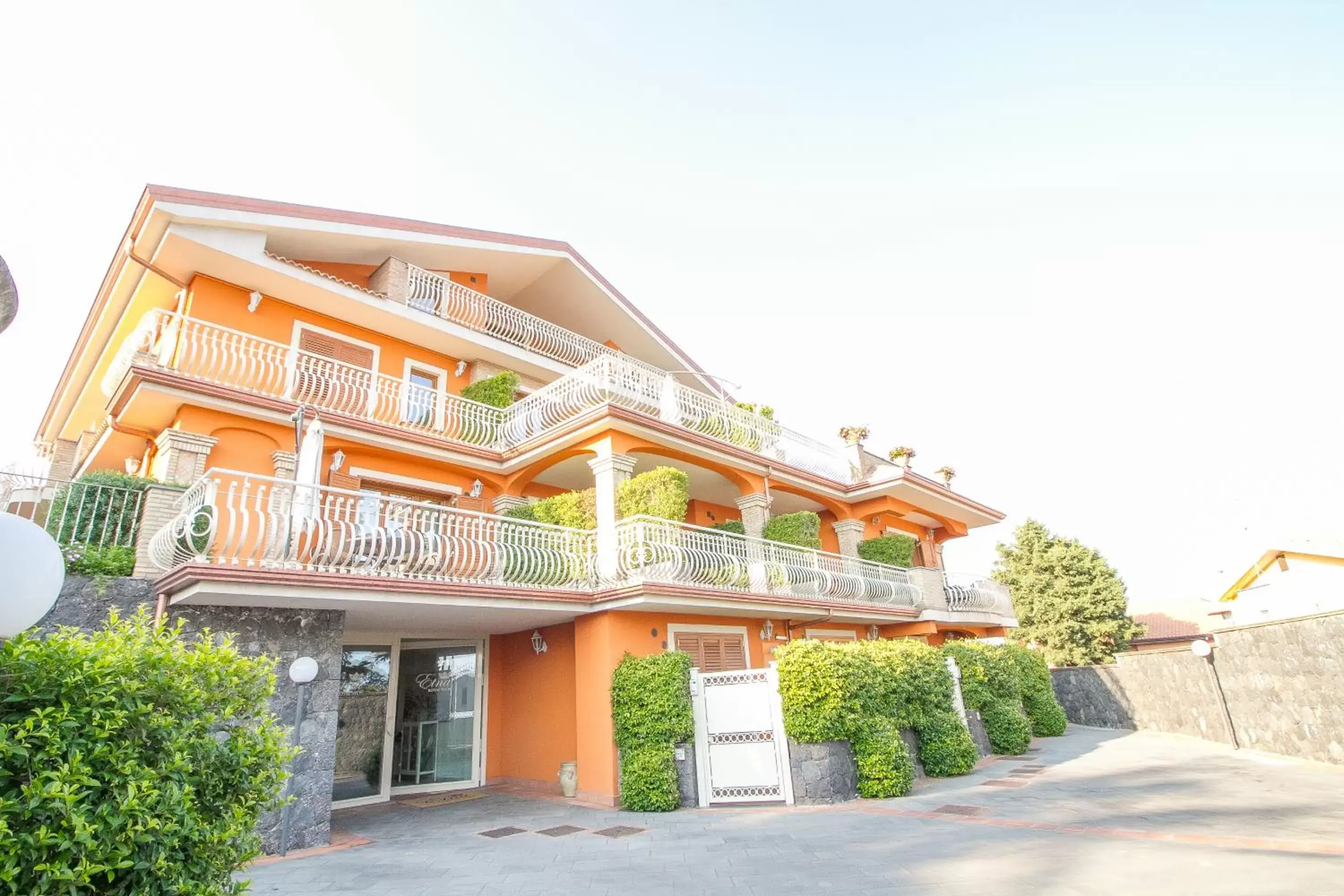 Facade/entrance in Etna Royal View Facade/entrance in Etna Royal View