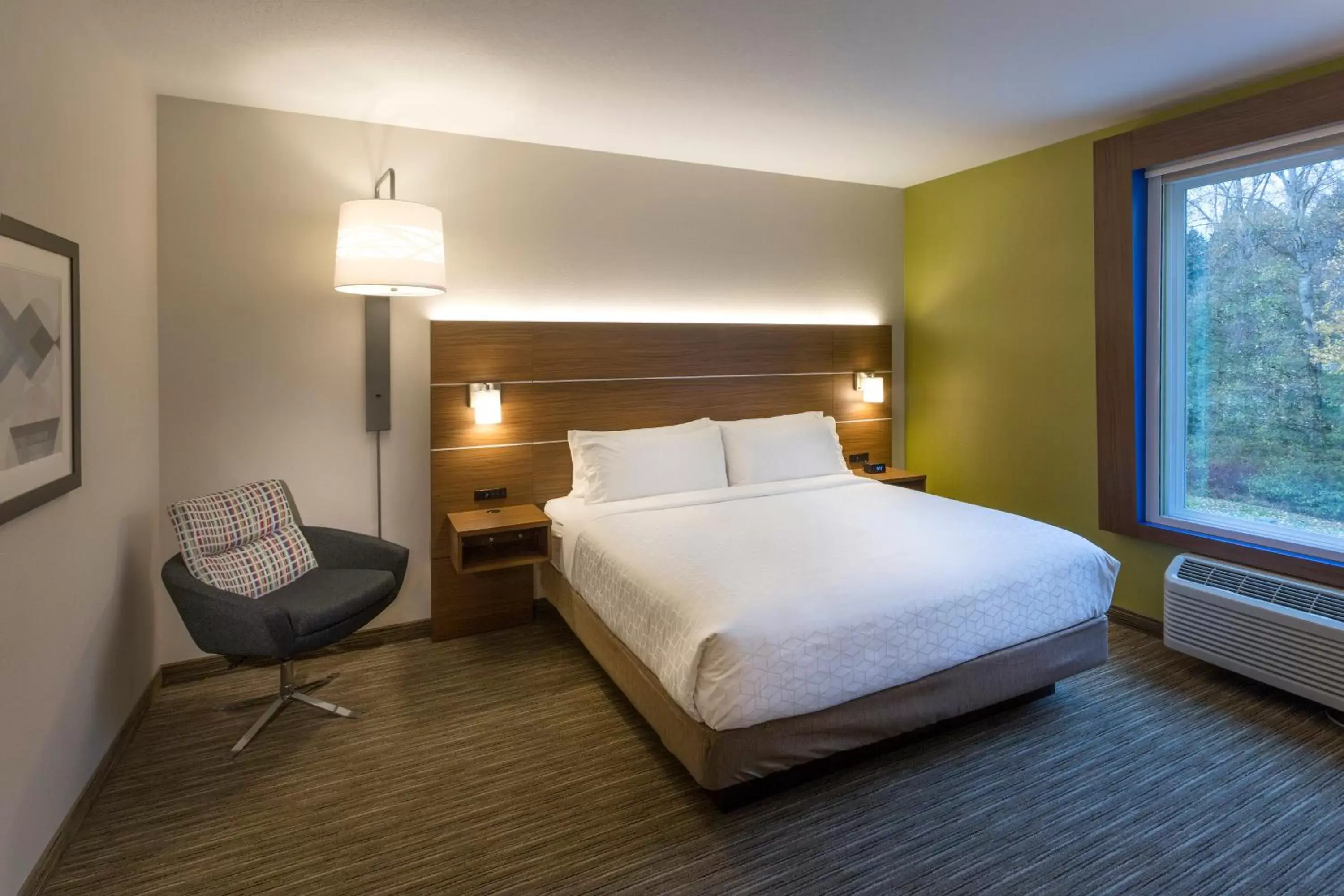 Photo of the whole room in Holiday Inn Express & Suites - Seattle South - Tukwila, an IHG Hotel