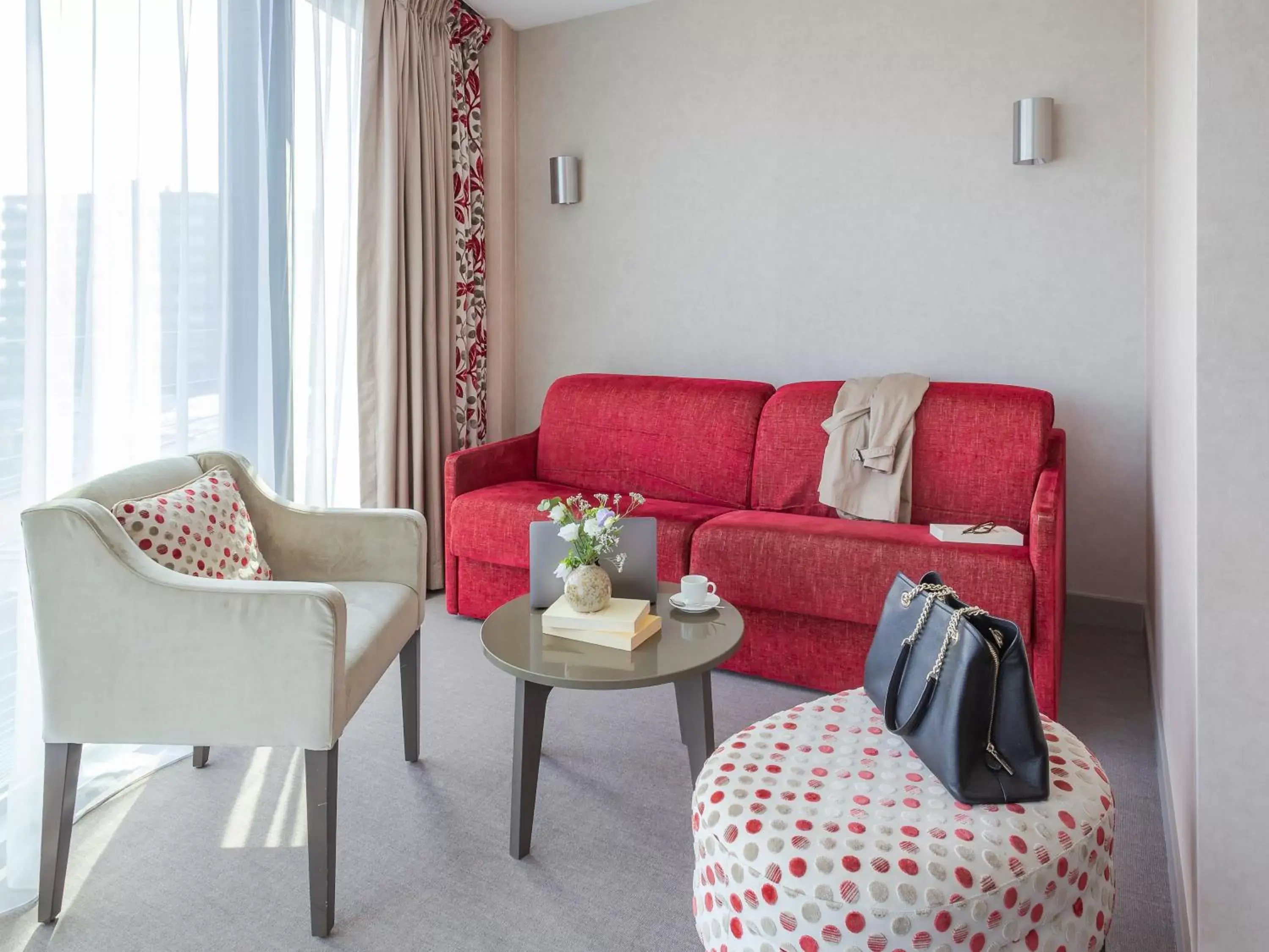 Family, Seating Area in Mercure Clermont Ferrand centre Jaude