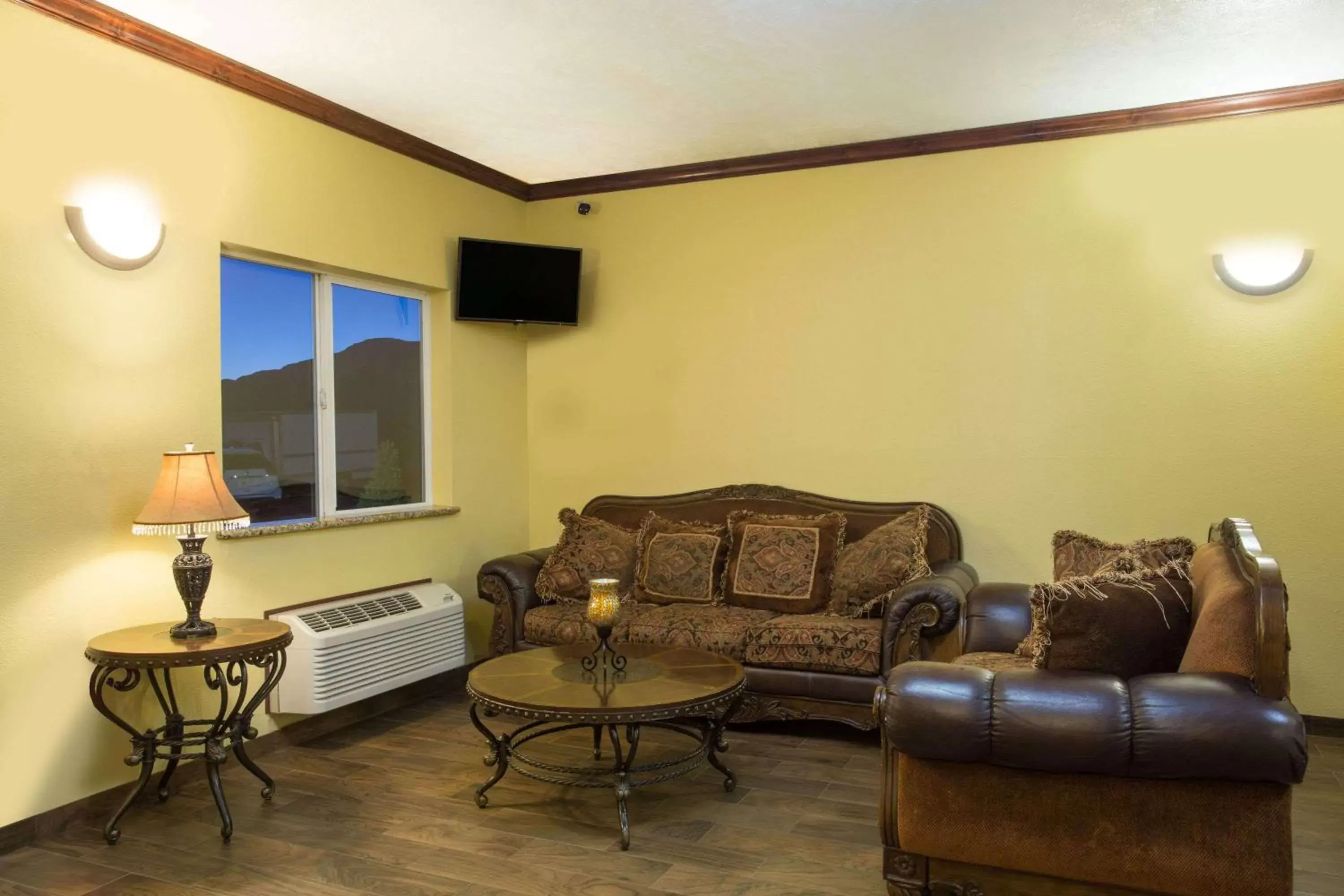 Lobby or reception, Seating Area in Days Inn by Wyndham Hurricane/Zion National Park Area