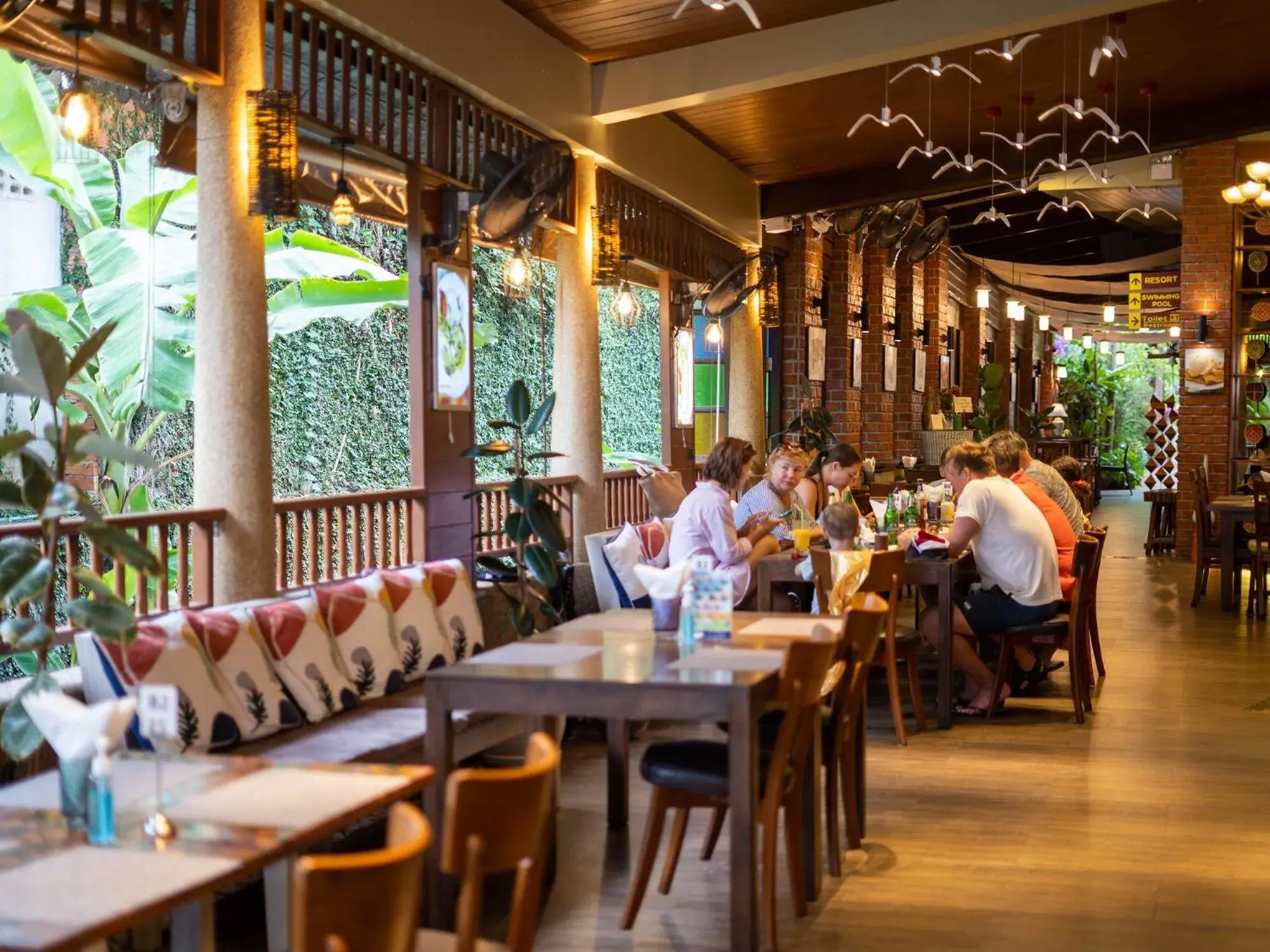 Restaurant/places to eat in Baan Sailom Hotel Phuket - Sha Extra Plus Restaurant/places to eat in Baan Sailom Hotel Phuket - Sha Extra Plus