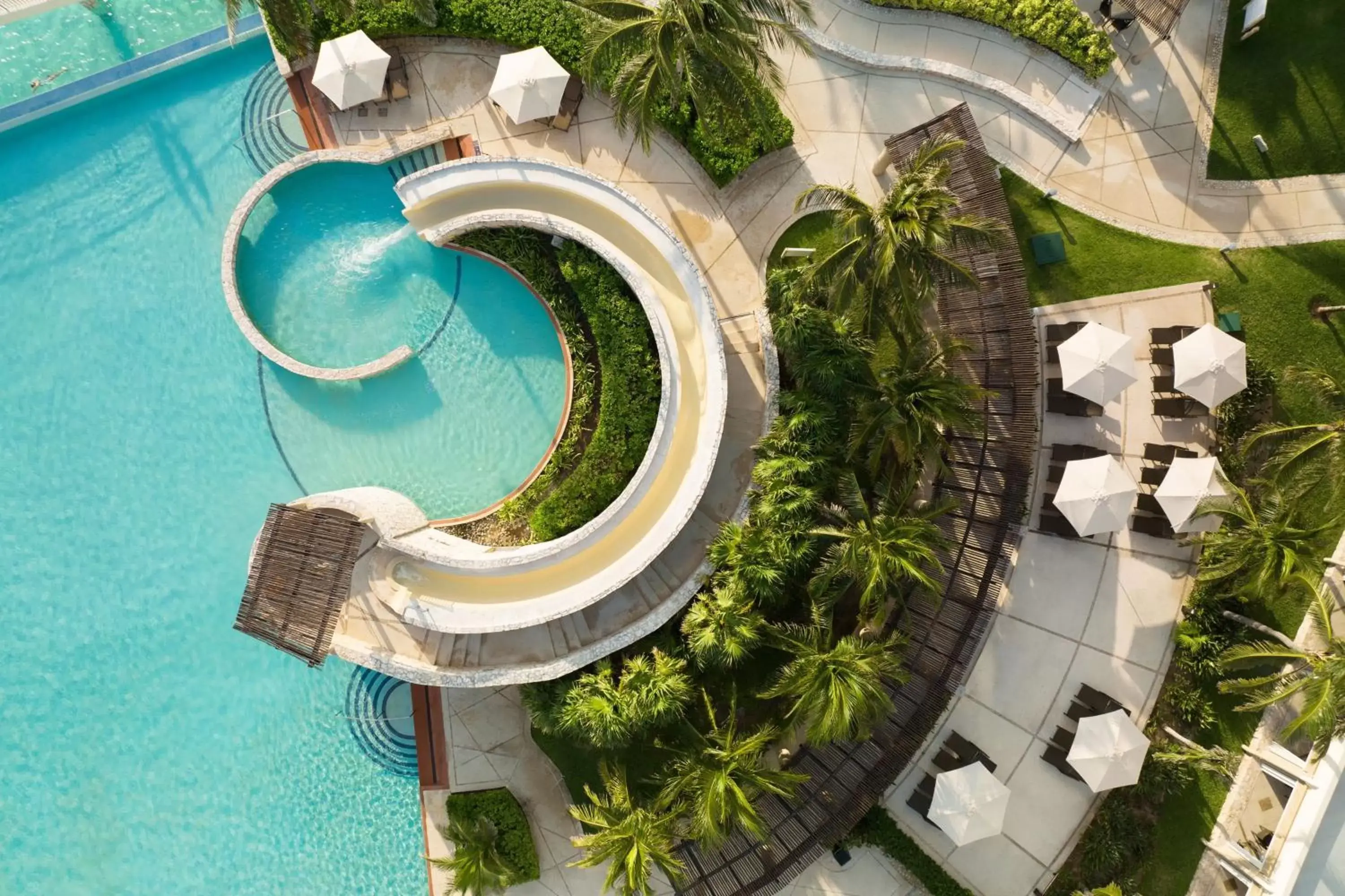 Swimming pool, Pool View in The Westin Lagunamar Ocean Resort Villas & Spa Cancun