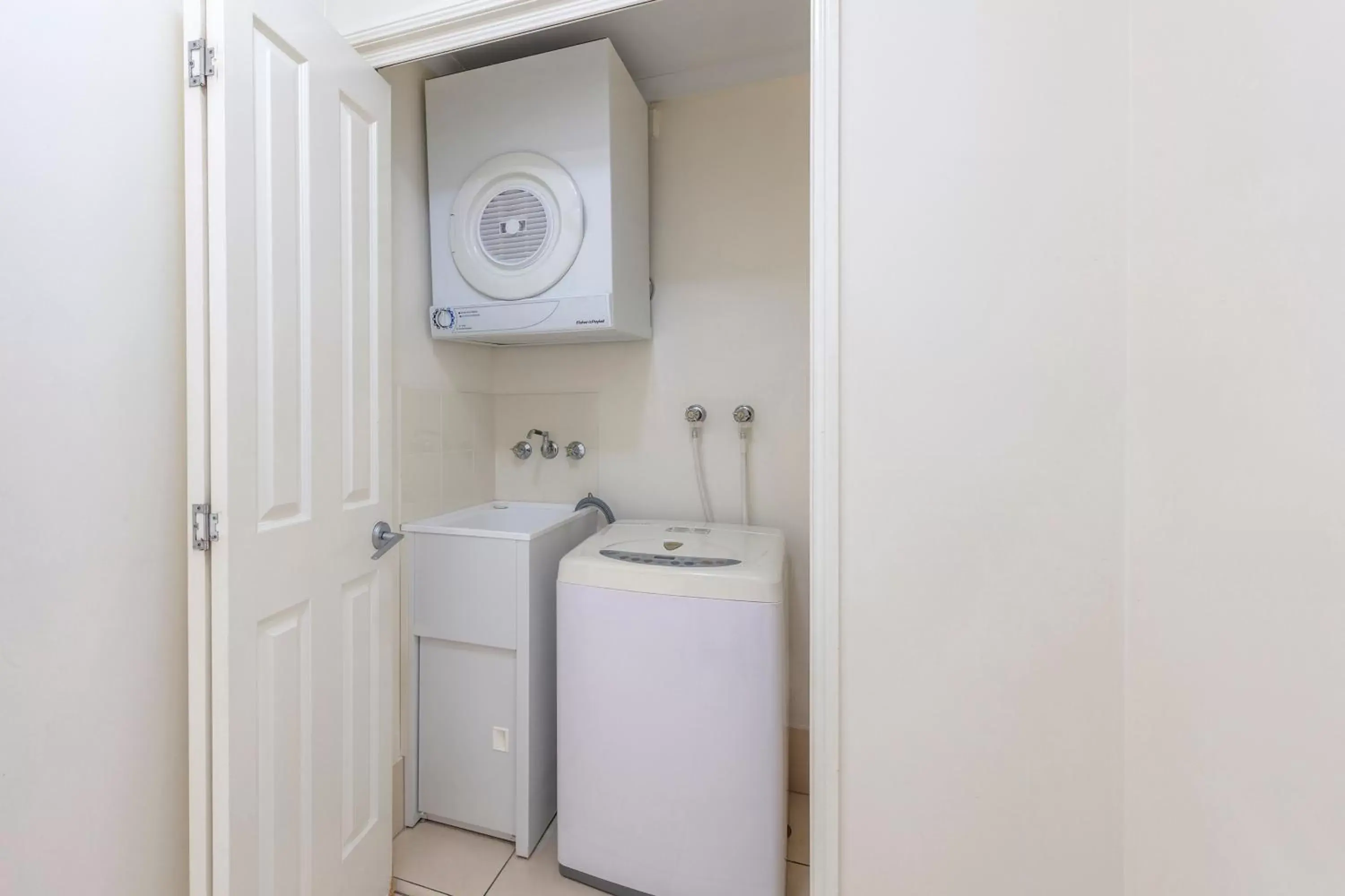 Area and facilities, Bathroom in Park Regis City Quays
