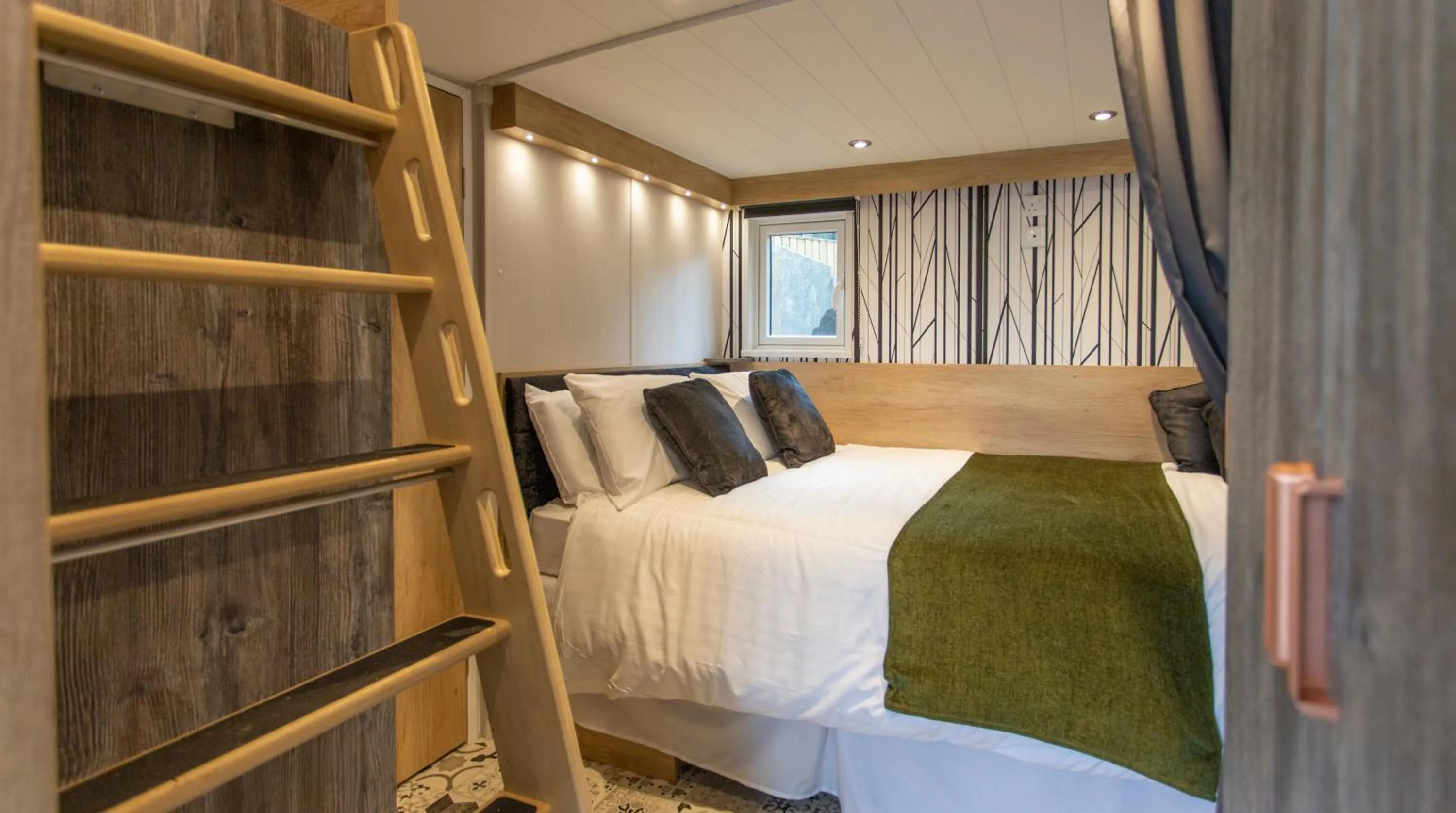 Bed in Aberdunant Hall