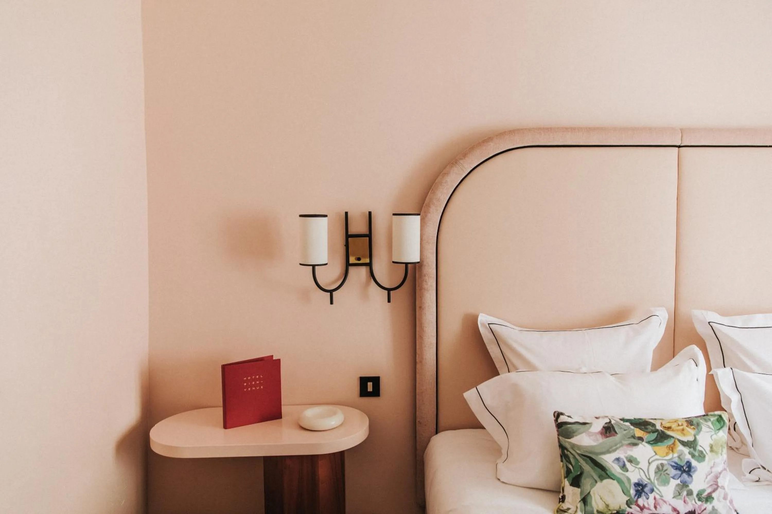 Bedroom, Bed in Hôtel Bienvenue