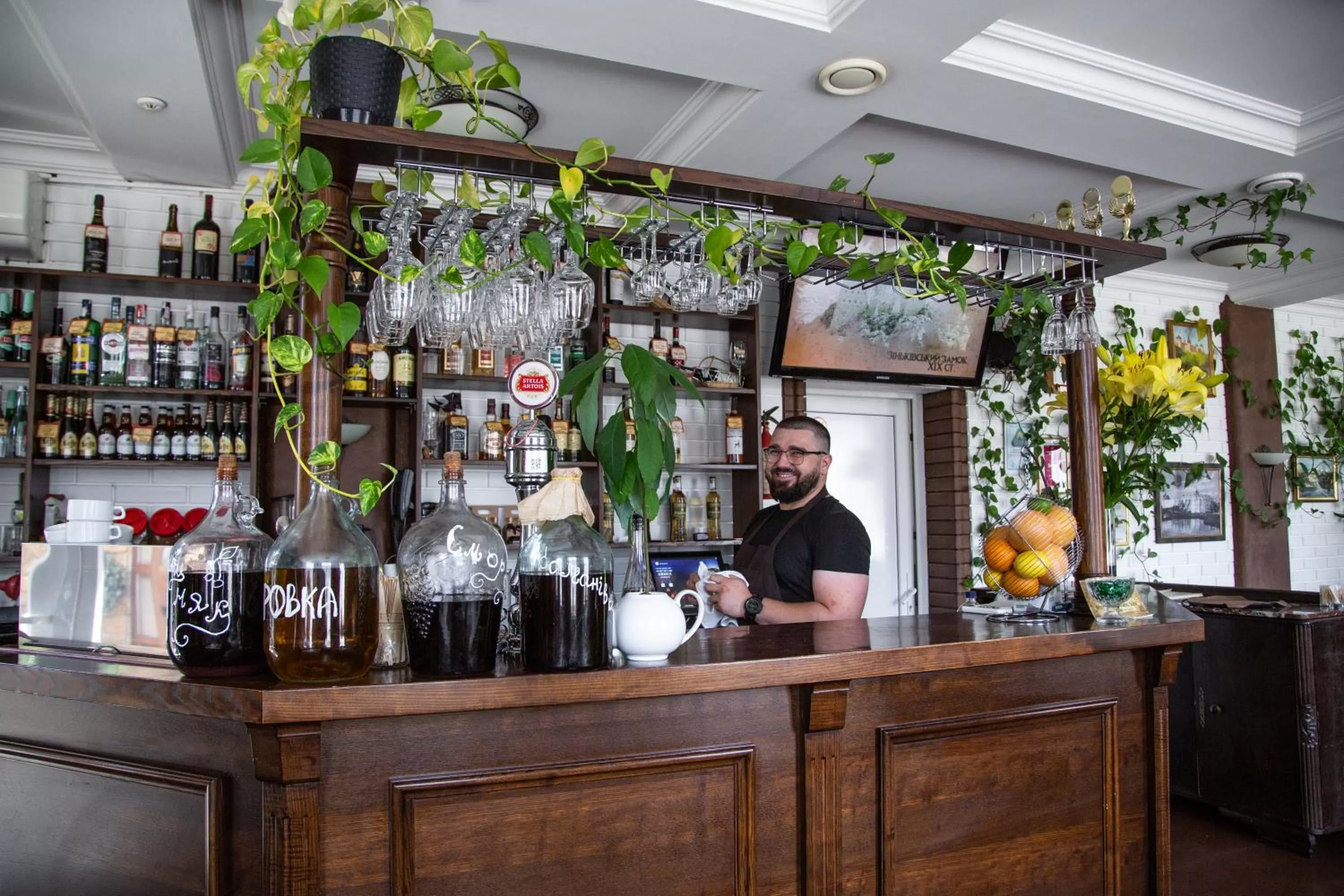 Lounge or bar in Pivdenna Brama