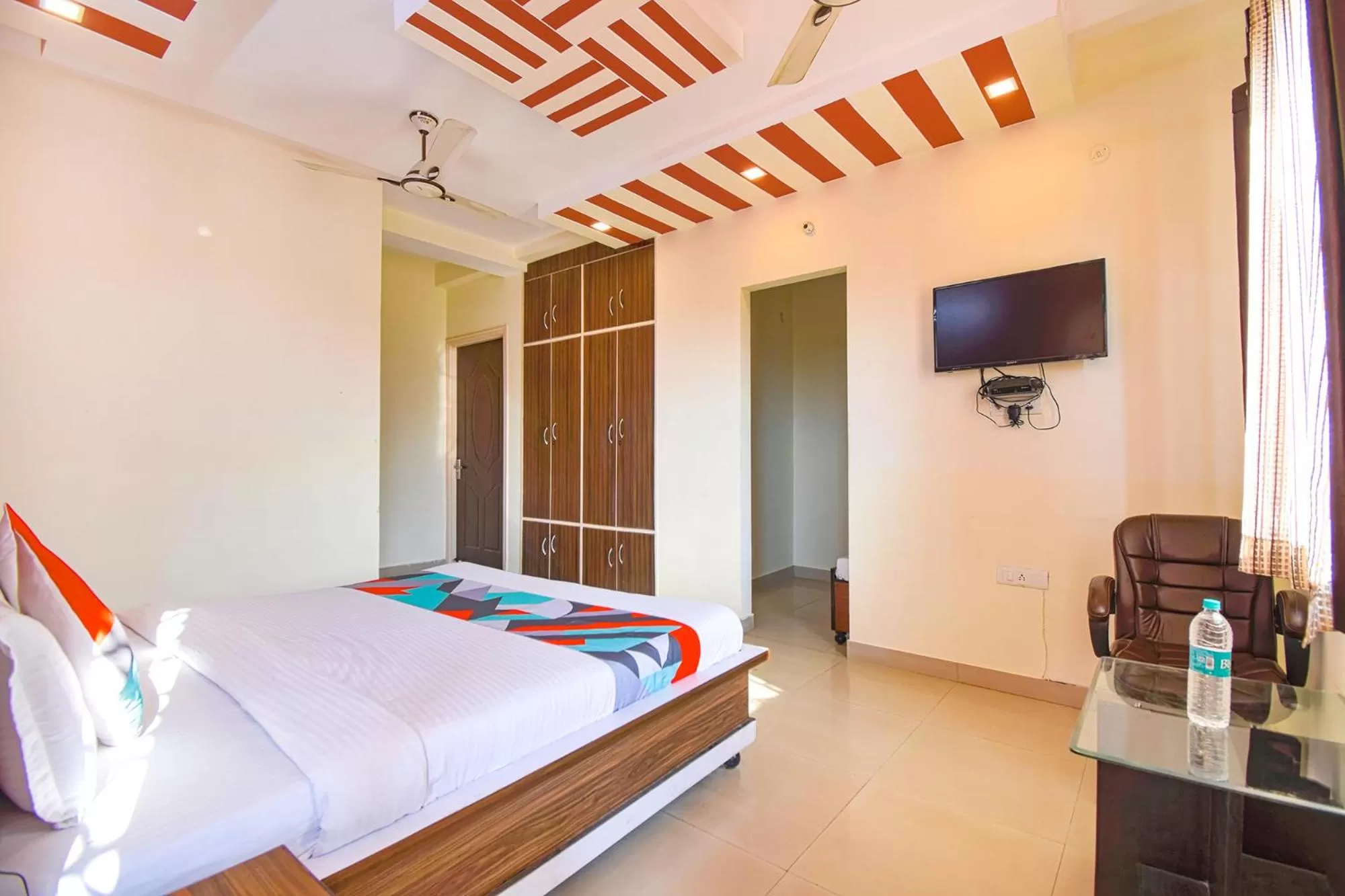 Bedroom in FabExpress Bzoie Heritage