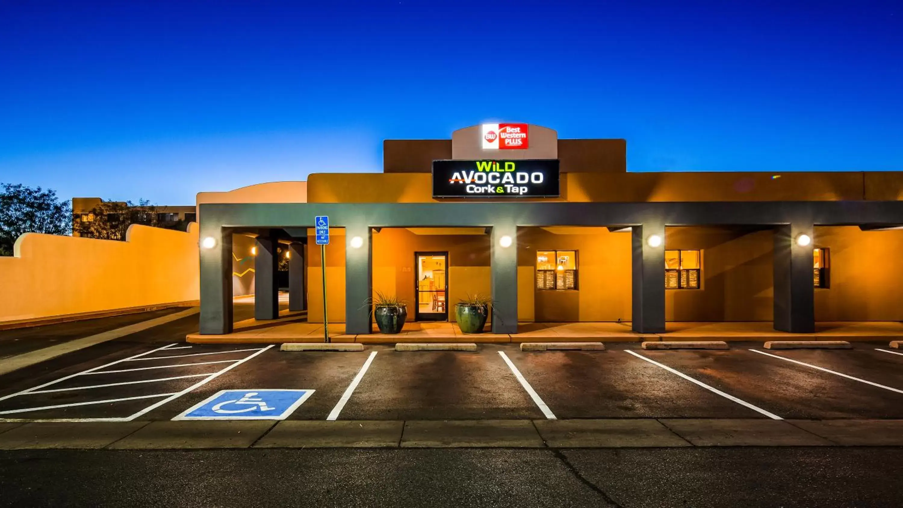 Facade/entrance, Property Building in Best Western Plus Rio Grande Inn