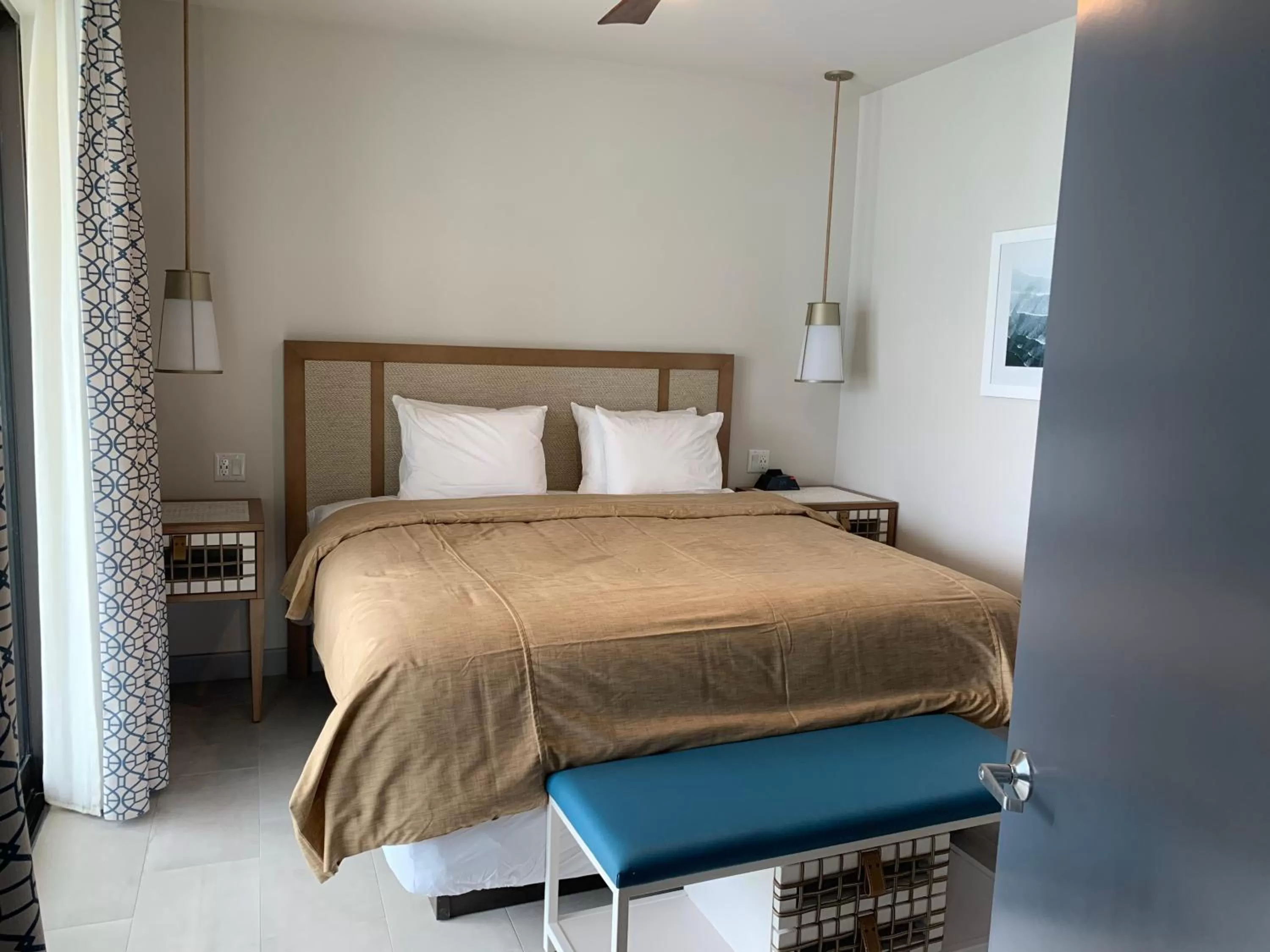 Bedroom, Bed in Chesapeake Beach Resort